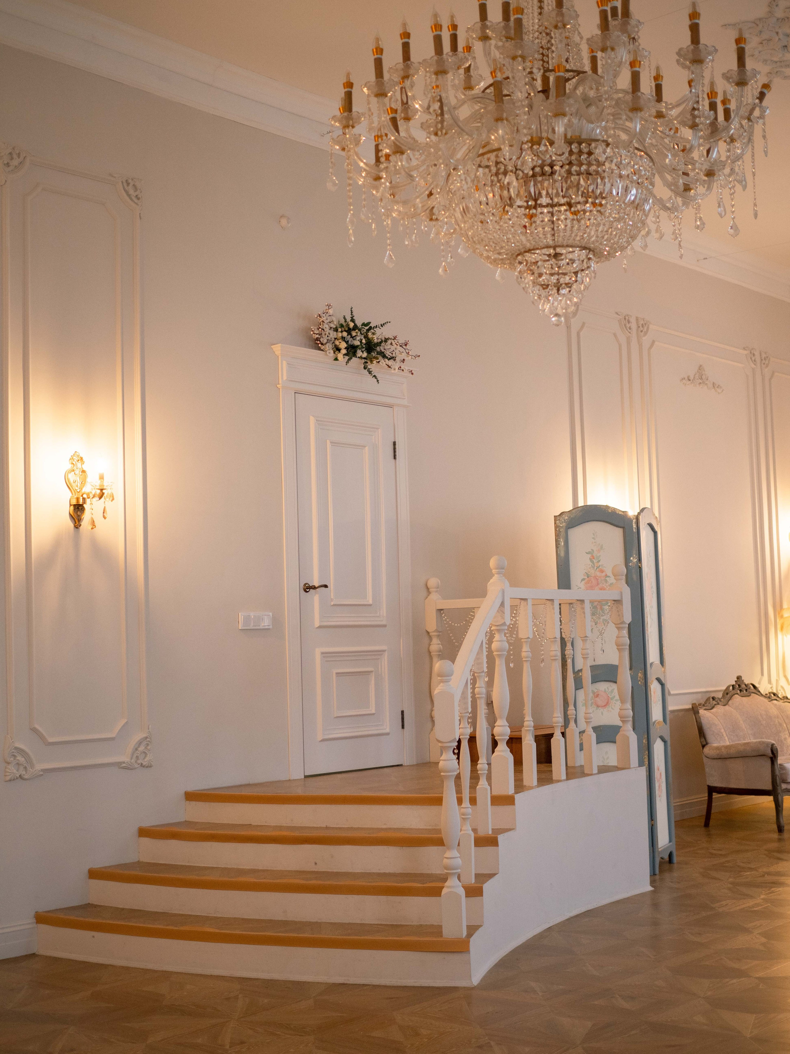 Зал Версаль. Фотостудия и пространство под мероприятия studio1884 в Казани