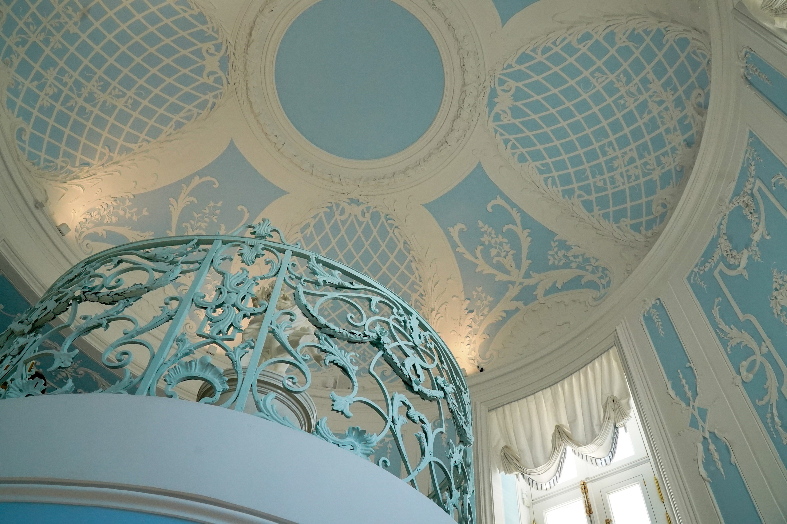 ОРАНИЕНБАУМ. Июль 2024. Фотограф Наталья Погодина в г. Обнинске