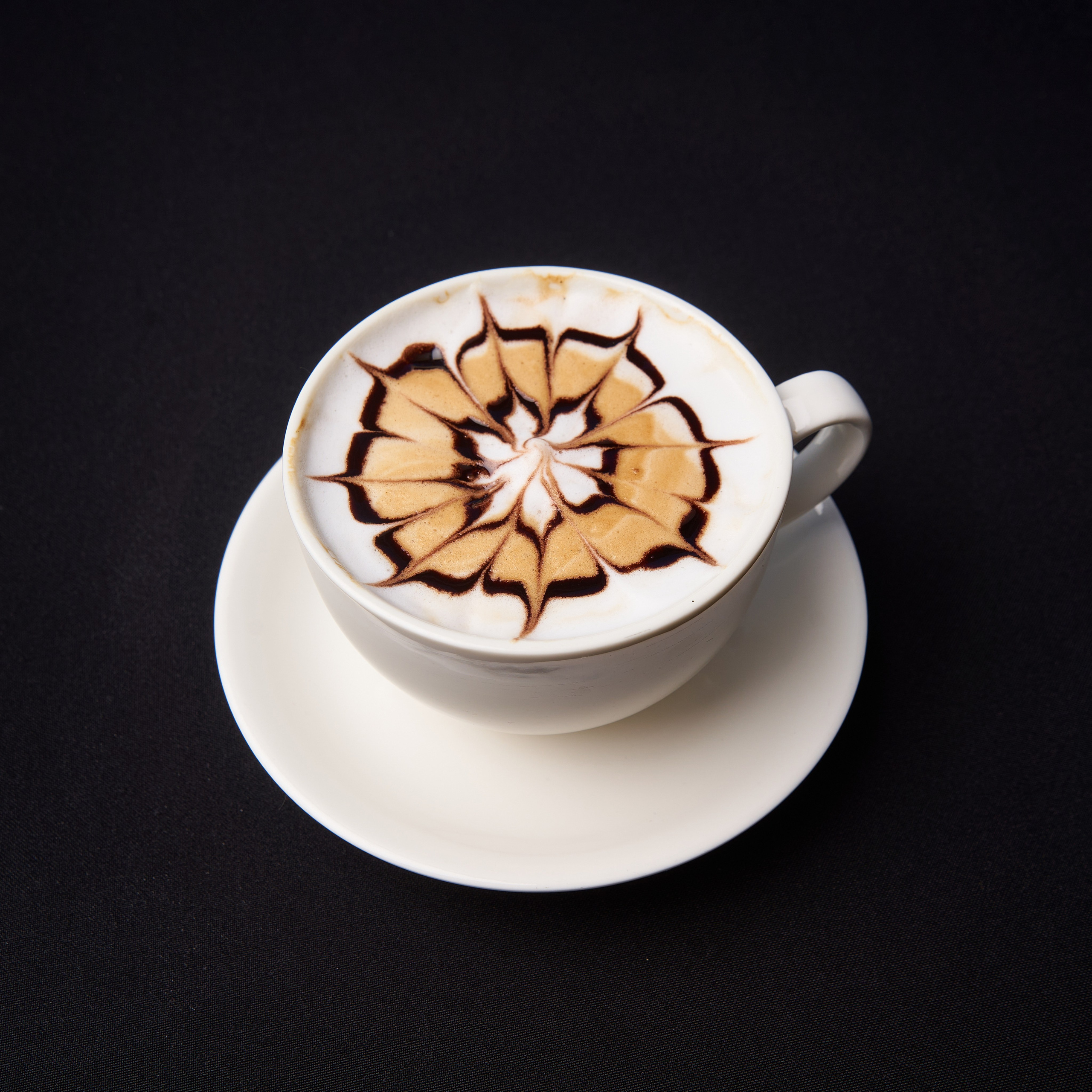 Предметная и фудсъёмка в Москве. Фото для маркетплейсов. Фотограф Петр Анисимов