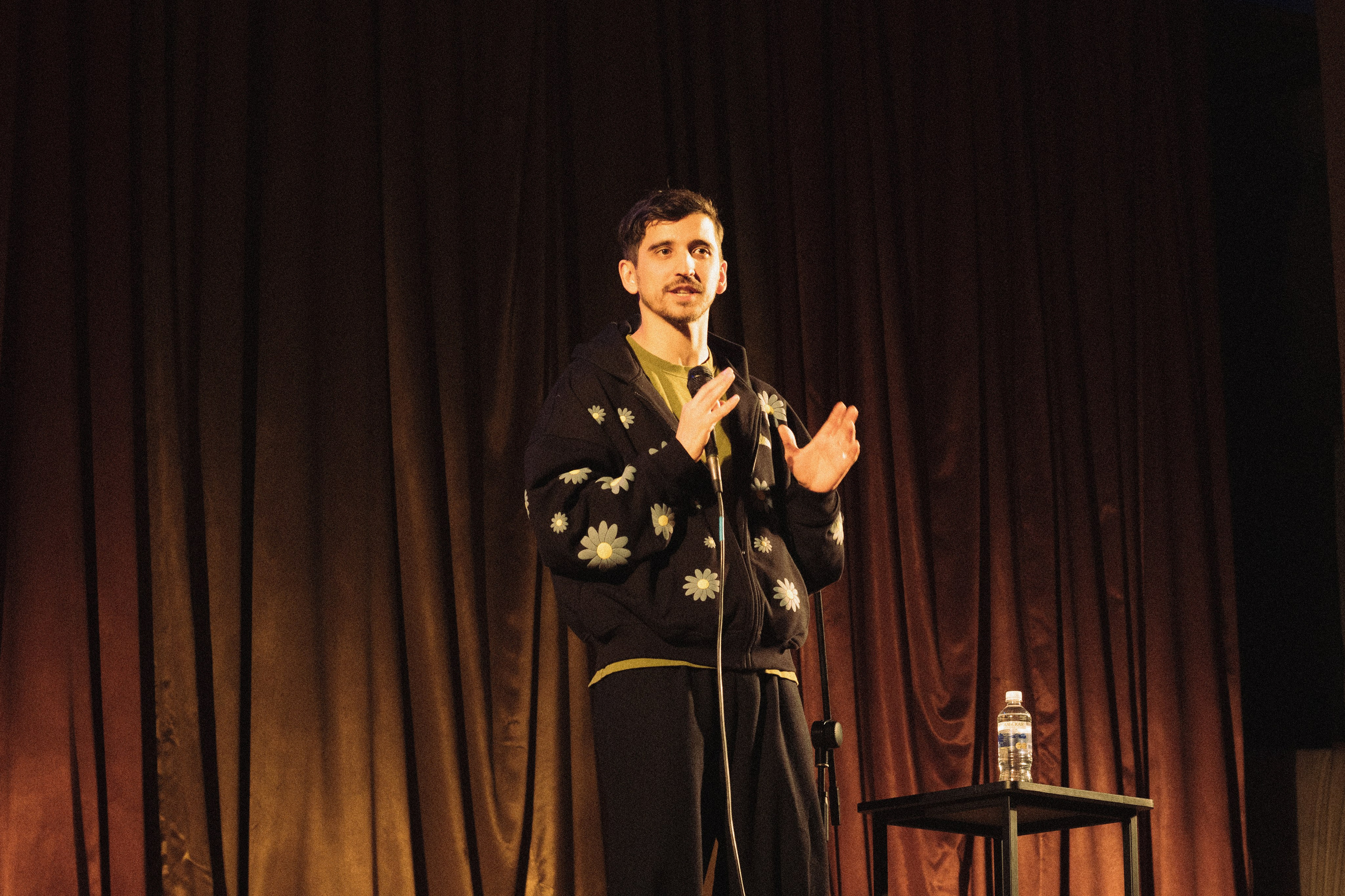 Стэндап Филипп Воронин. Boringowl | Коммерческий фотограф в Иркутске Раиса Ботороева