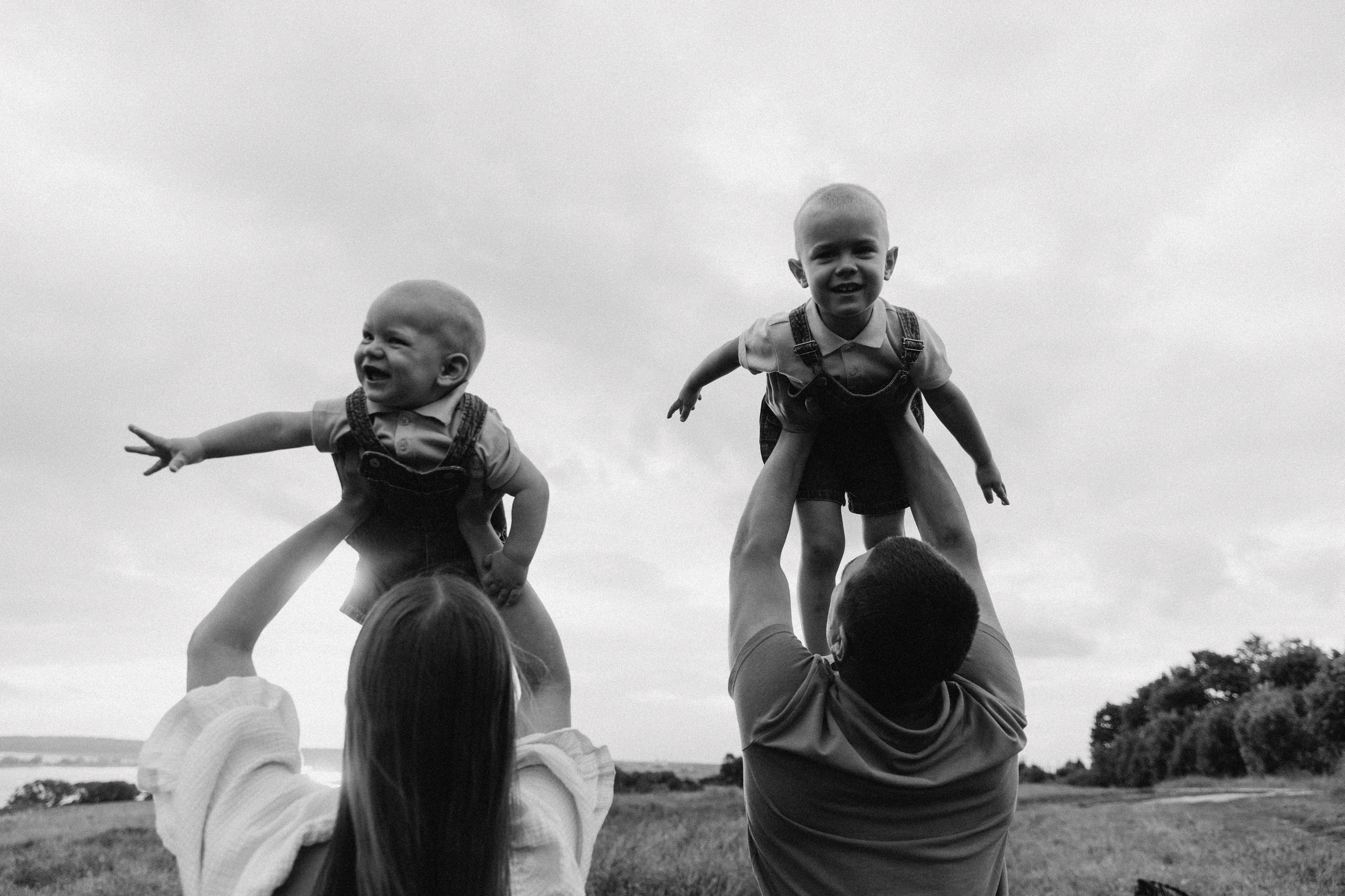Семейная фотосессия в поле. Фотограф во Владимире Татьяна Бабикова