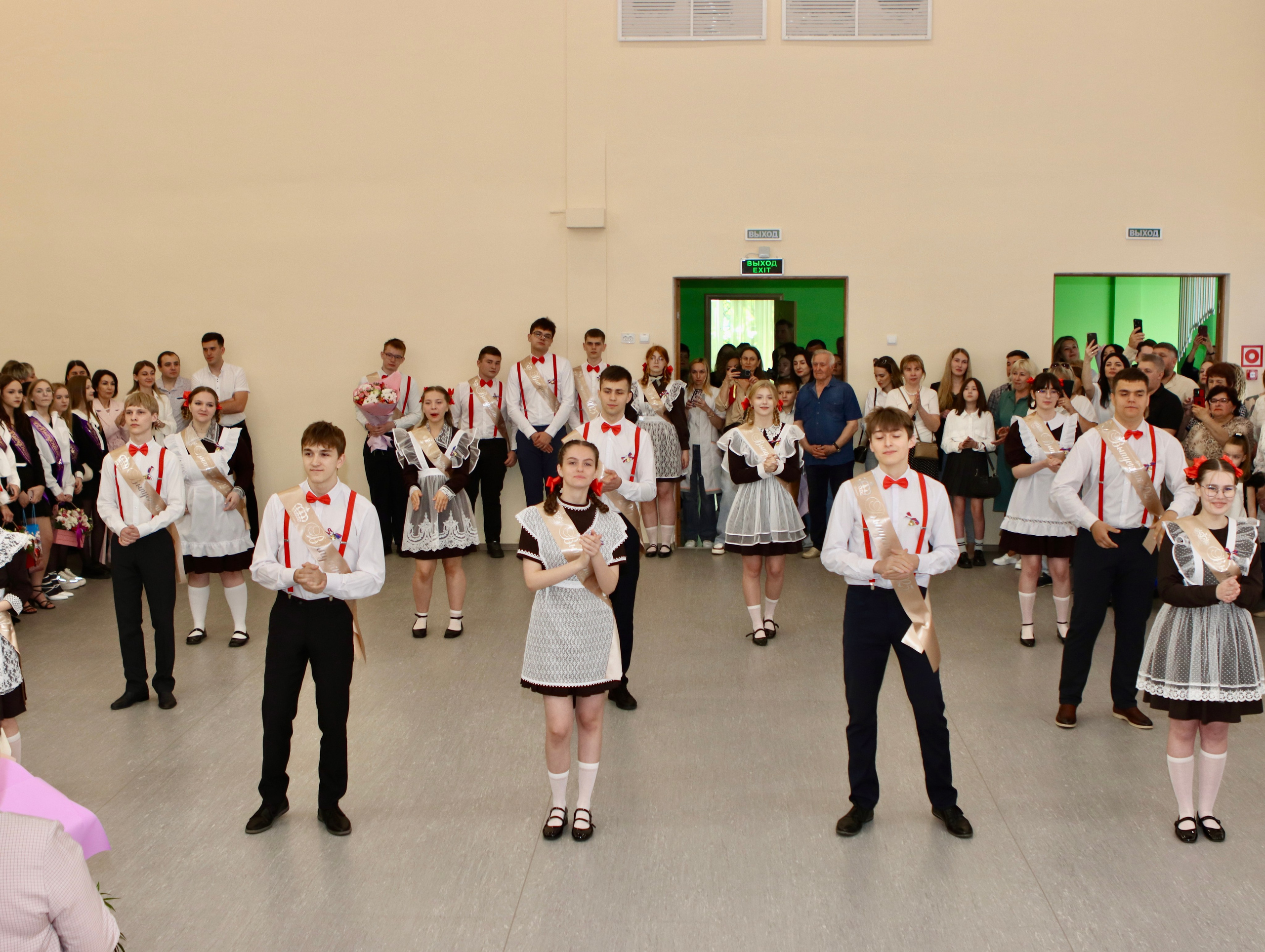 Школьный выпускной. Фотограф в Курске Смирнов Евгений