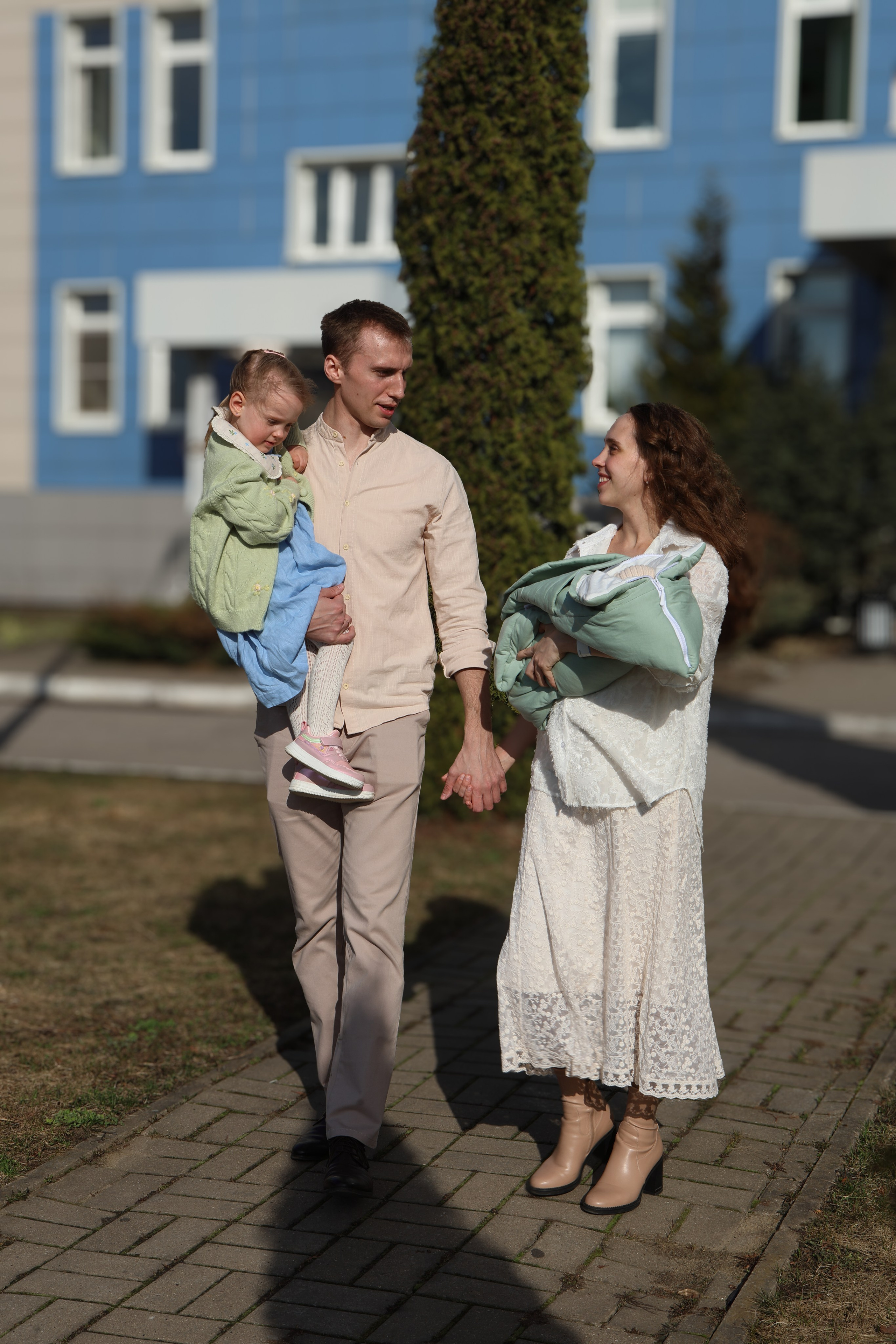 Выписка Яны и Ярослава. Фотограф в Курске Смирнов Евгений