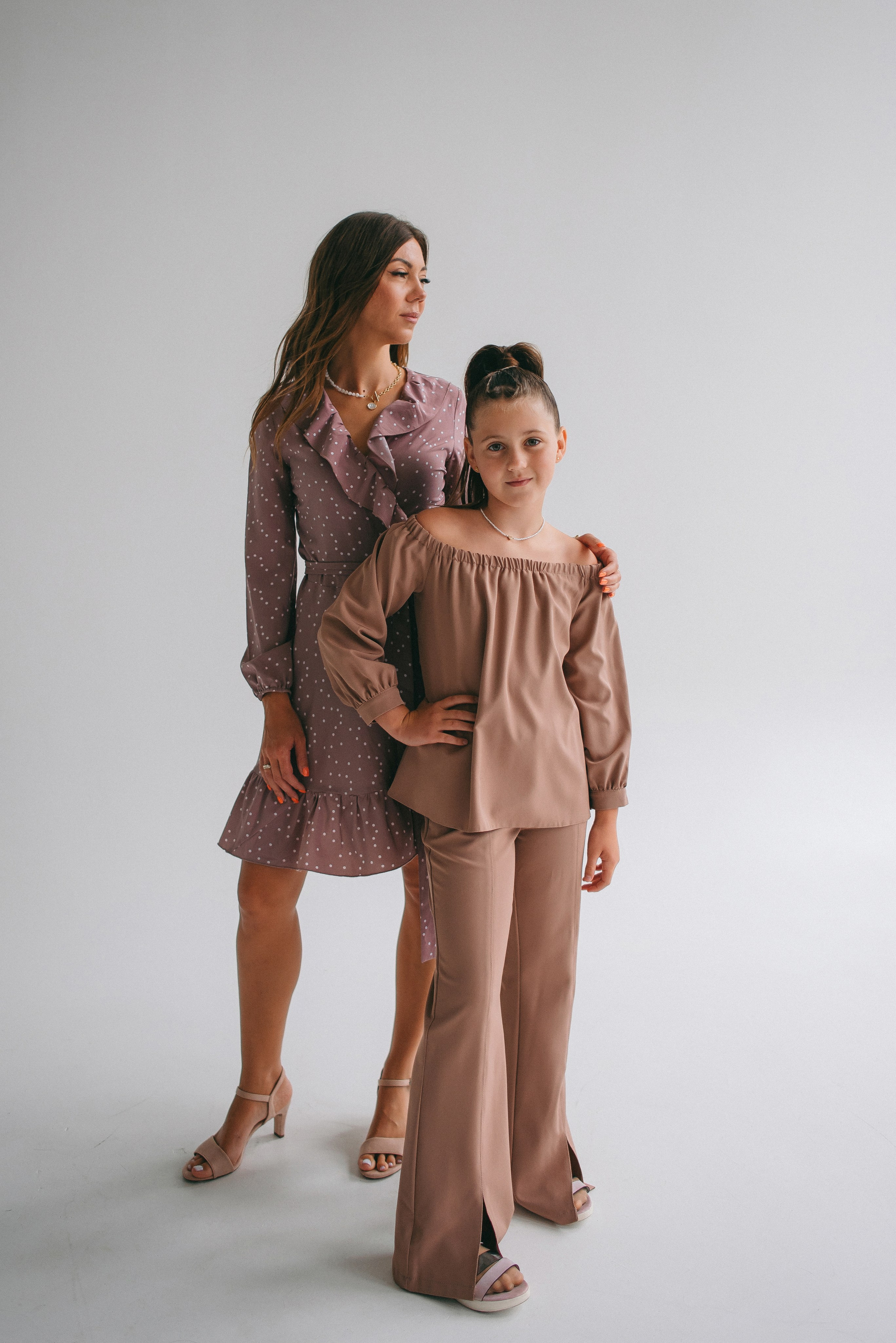 Семейная фотосессия в студии. Семейный и детский фотограф в Обнинске, Калуге, Москве