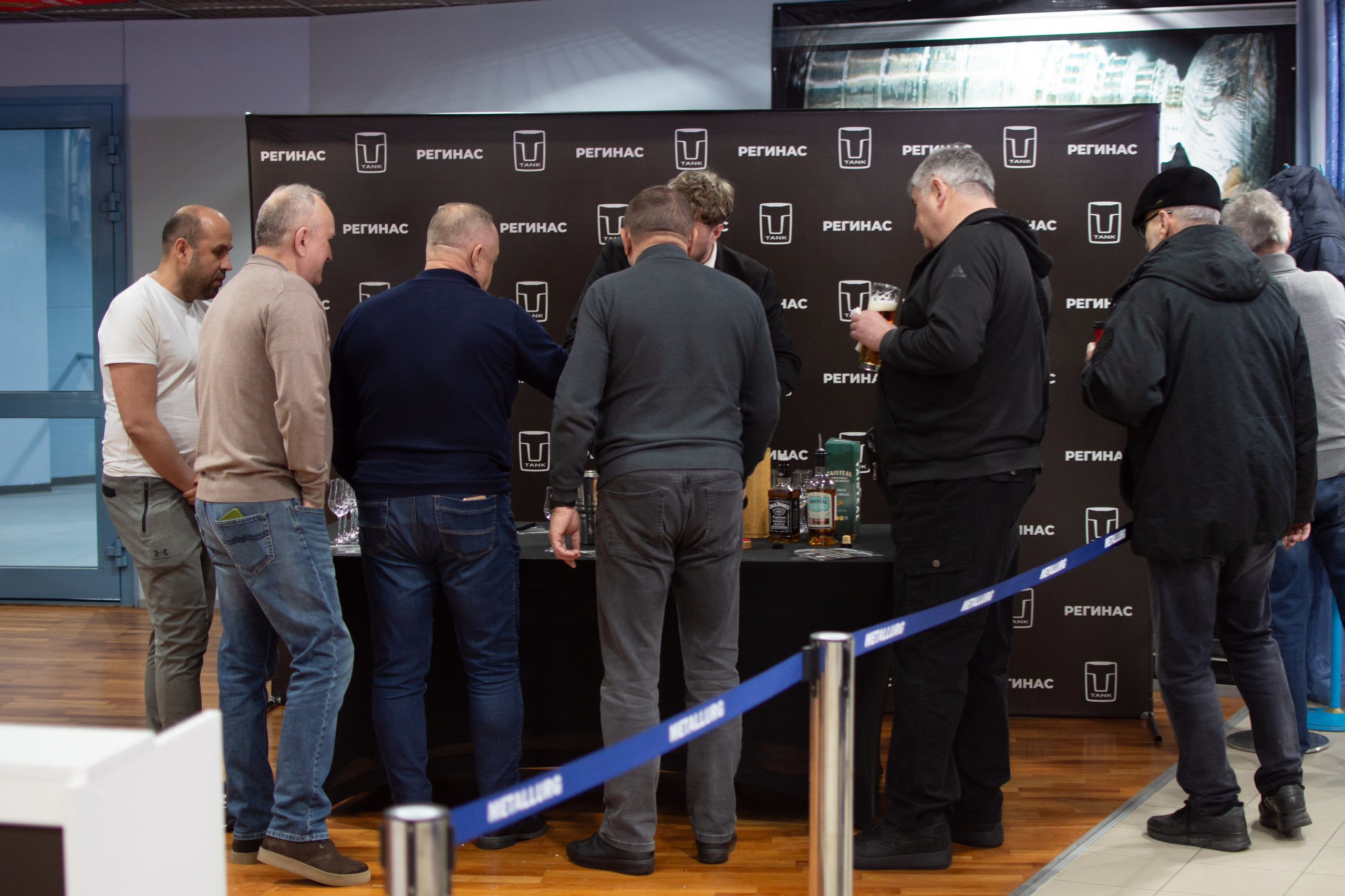 Призетация ТАНК в арене Металлург. Evgeniy Roslov