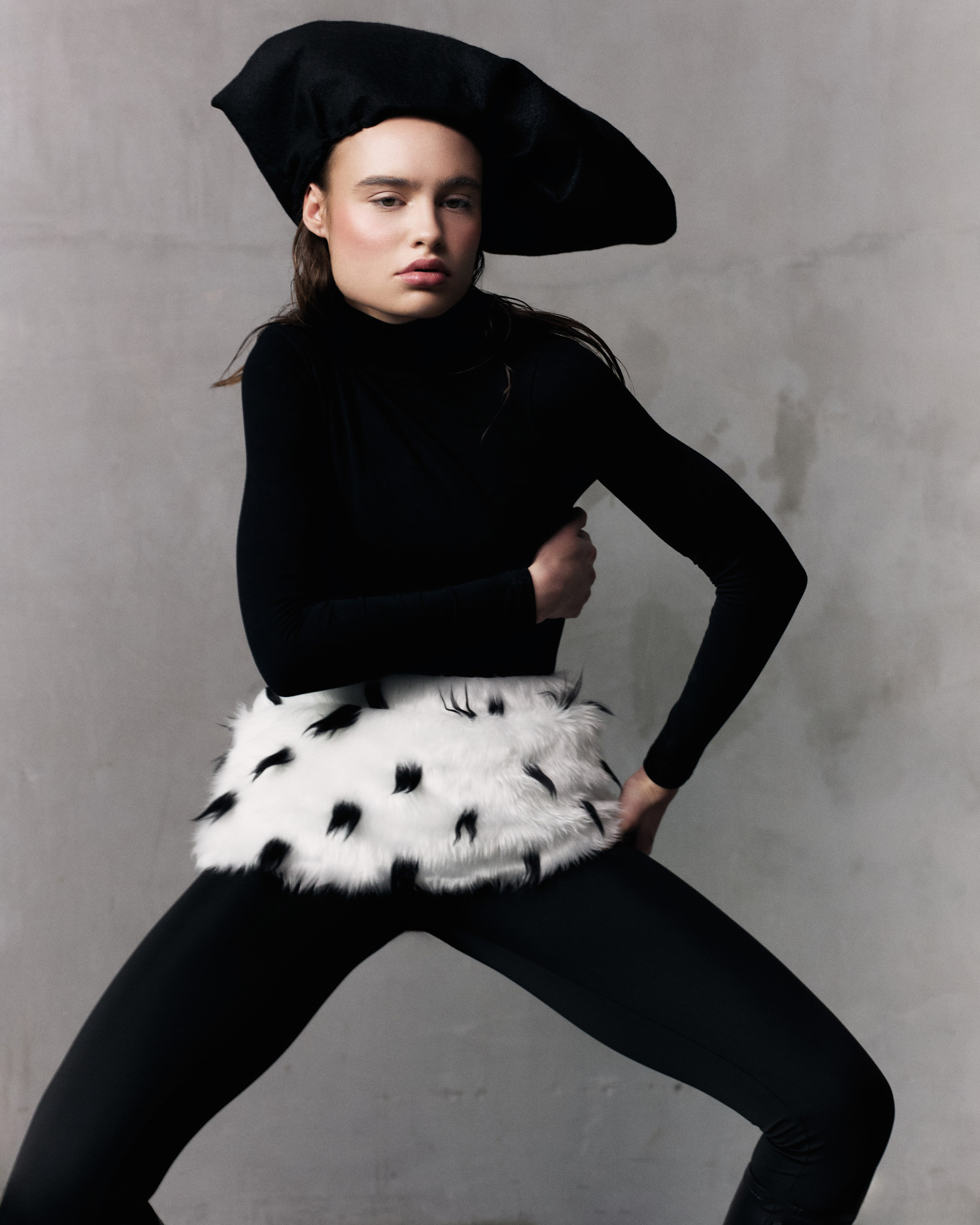 Violetta / art. Влада Зюзина — adalwzet posmotri — коммерческий фотограф в Москве — портретный фотограф, фотограф для брендов