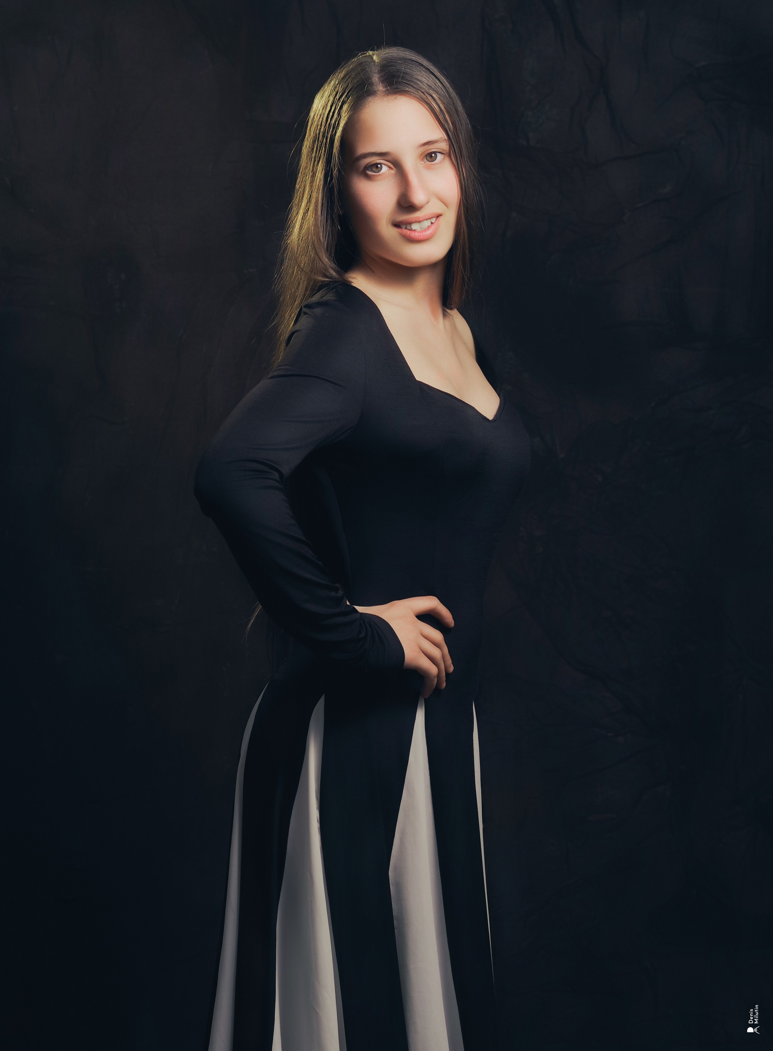 Танцоры лучшие модели — тем более в лучшей фотостудии-салоне платьев. Портретный фотограф Денис Милютин