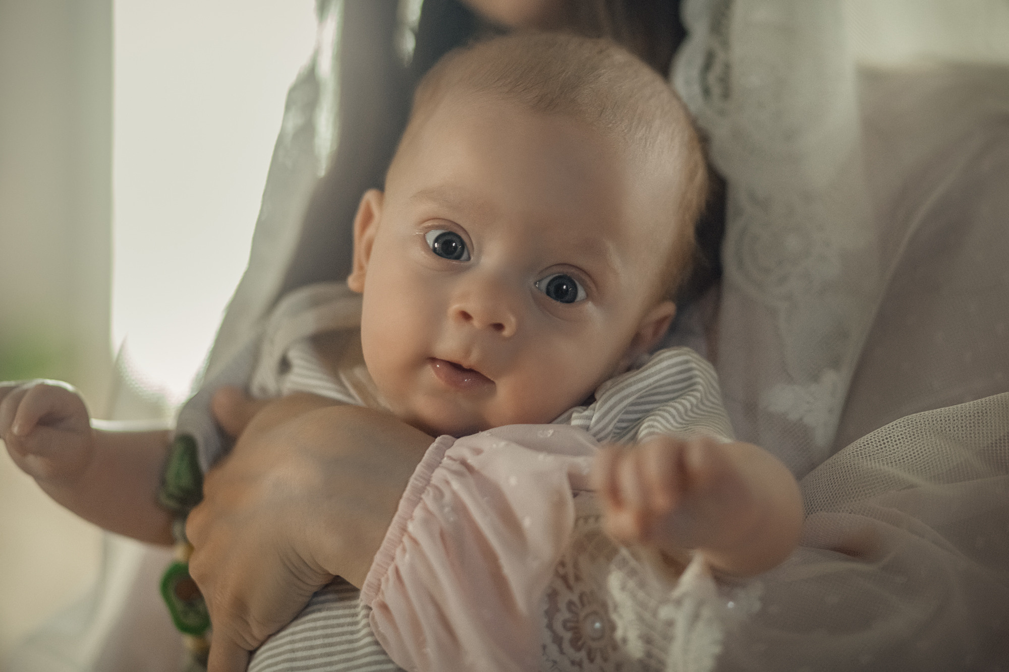 Крещение в храме Троицы Живоначальной в Болтино. Фотограф на Крещение, Венчание в Москве Ирина Шамина