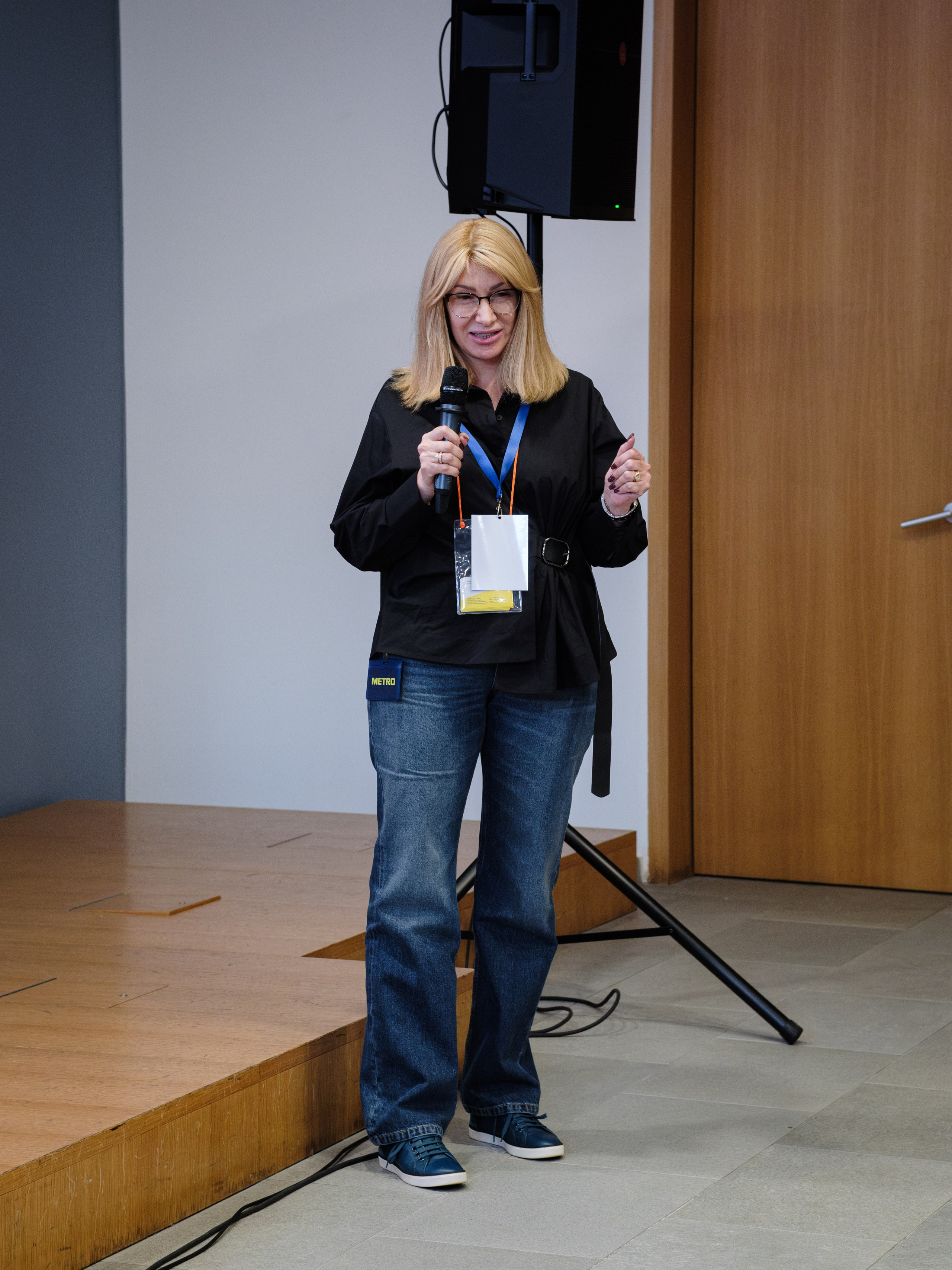 METRO. Репортажный и портретный фотограф в Москве Илья Спиридонов