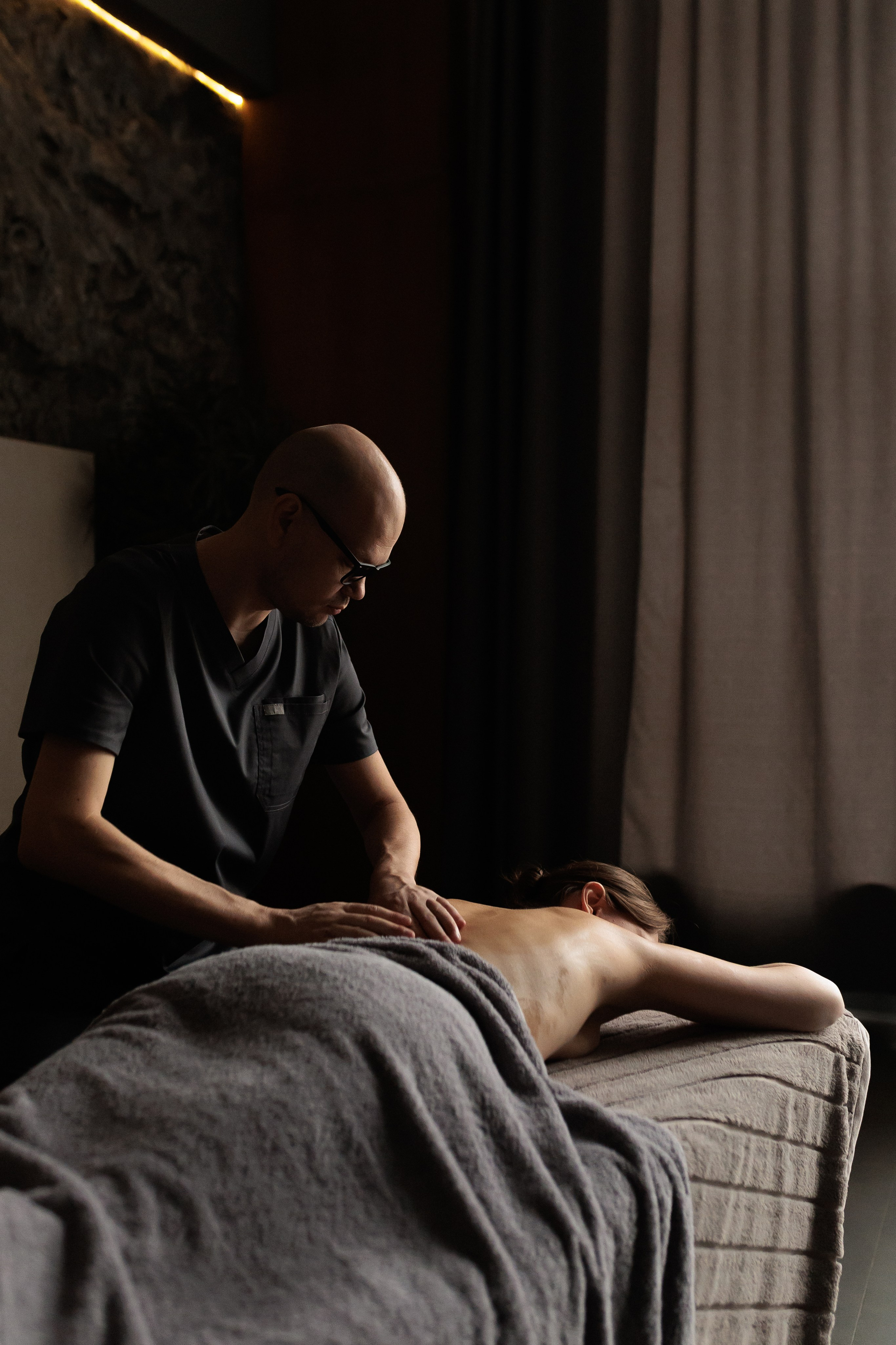 Владимир — контент для массажиста. Фотограф в Москве Наталья Спиридонова