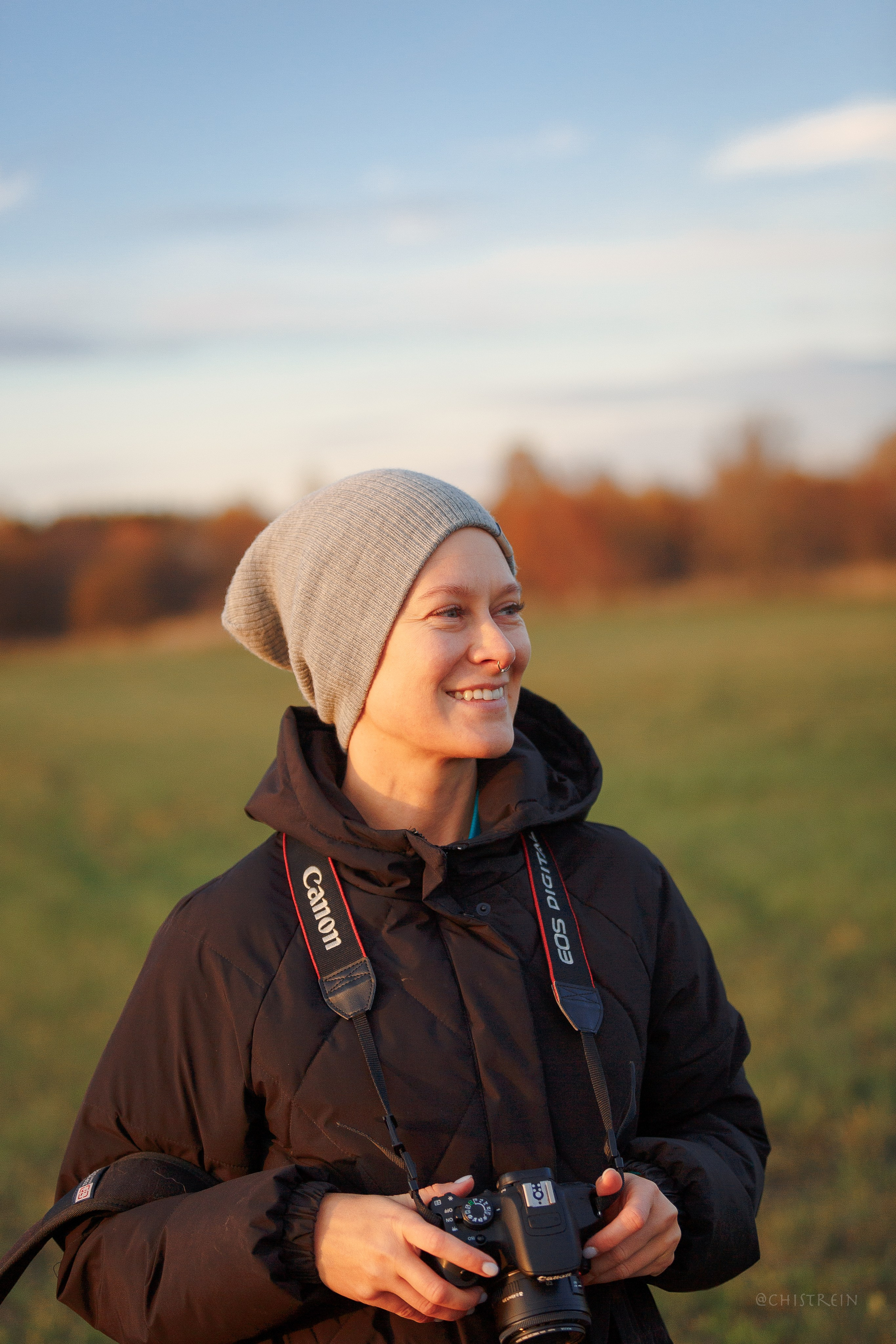 Октябрьский закат в полях. Алина и Лео. Фотограф-анималист Наталия Чистюхина в г. Сосновый Бор и ЛО