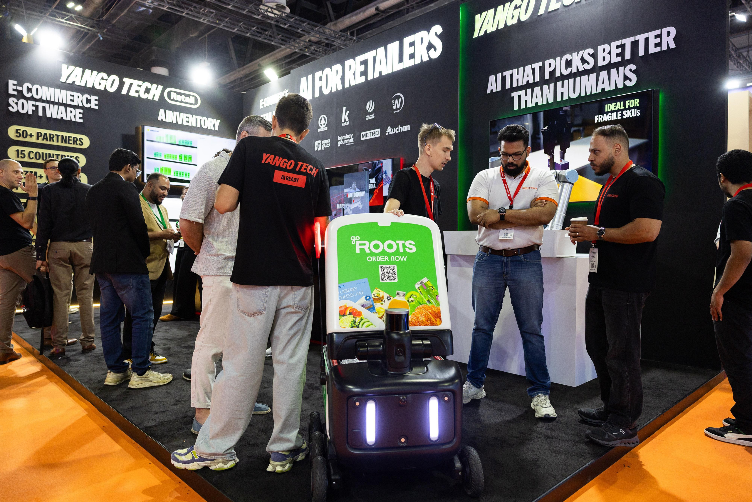 Conferences and expo photoshoot. Professional event photographer Ruslan Davletberdin