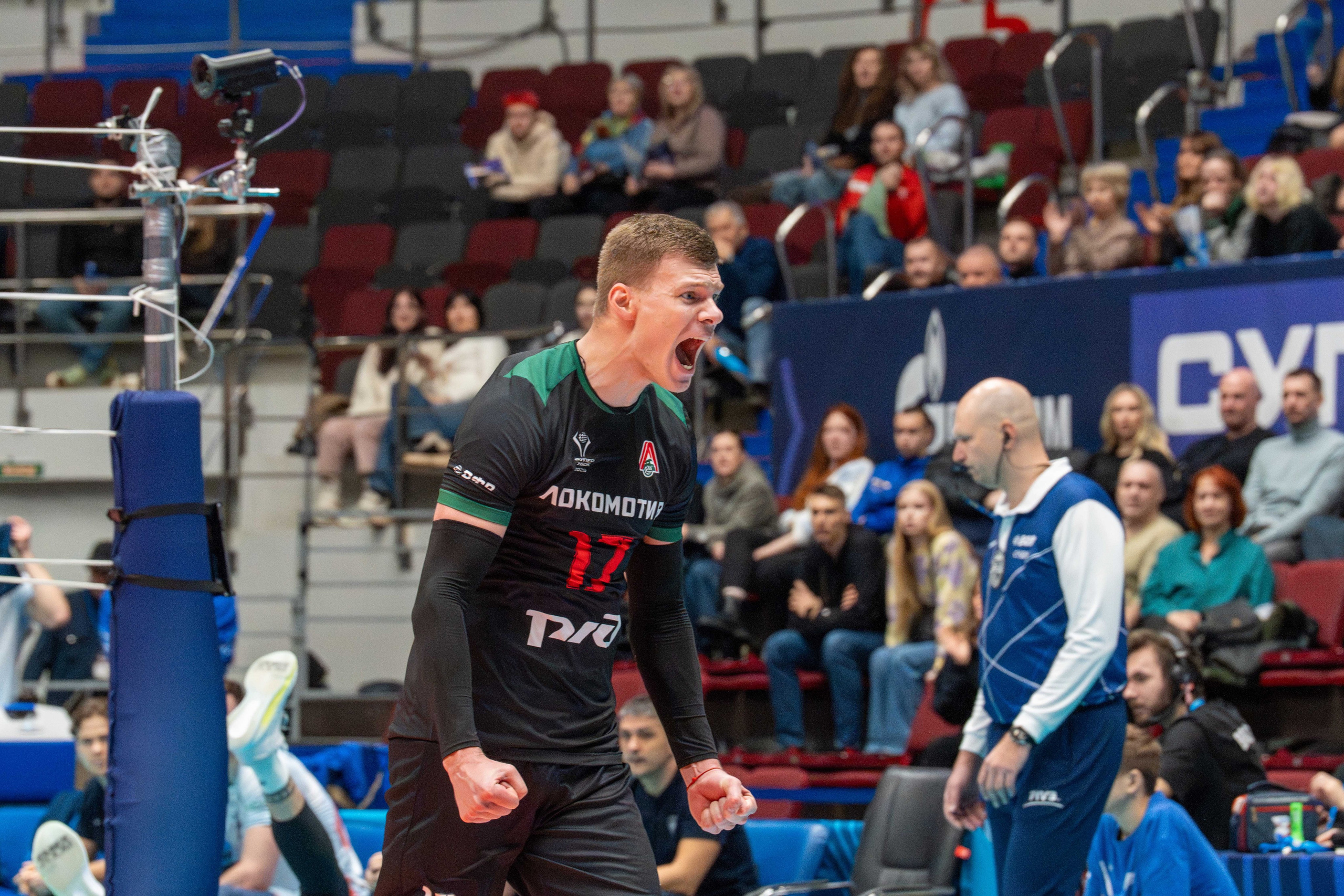 Локомотив — Динамо 3:1: полуфинал Суперкубка России по волейболу 2025 | репортажная съёмка. Спортивный фотограф в Санкт-Петербурге | Антон Гауф
