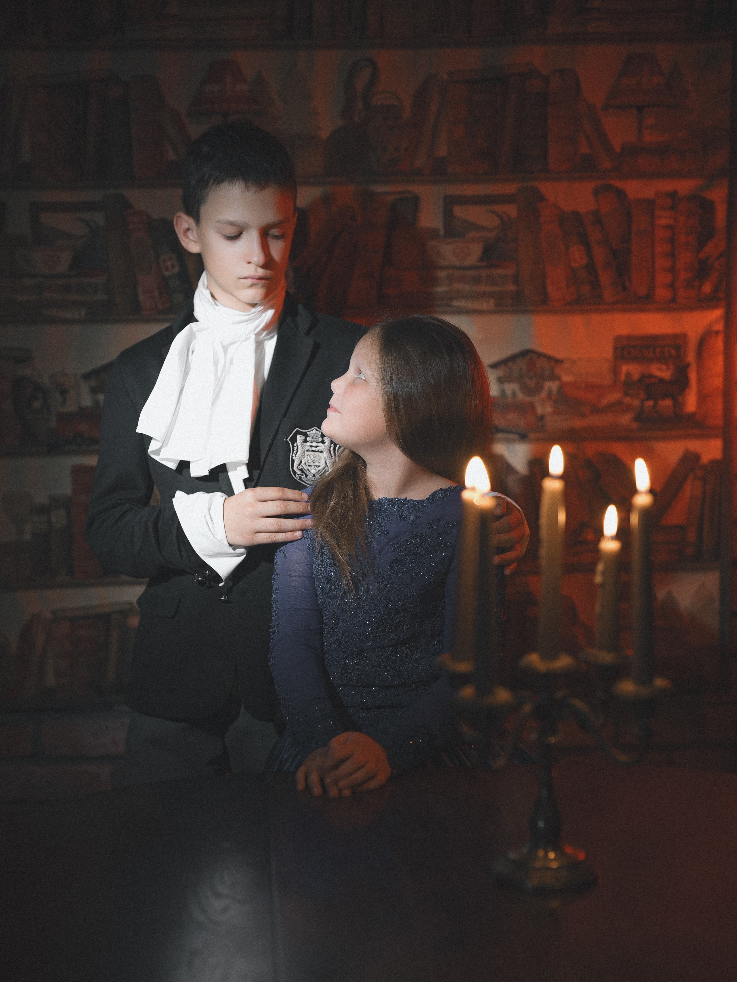 Примеры стилизации портретов и нестандартного света. Фотограф Олег Сотник