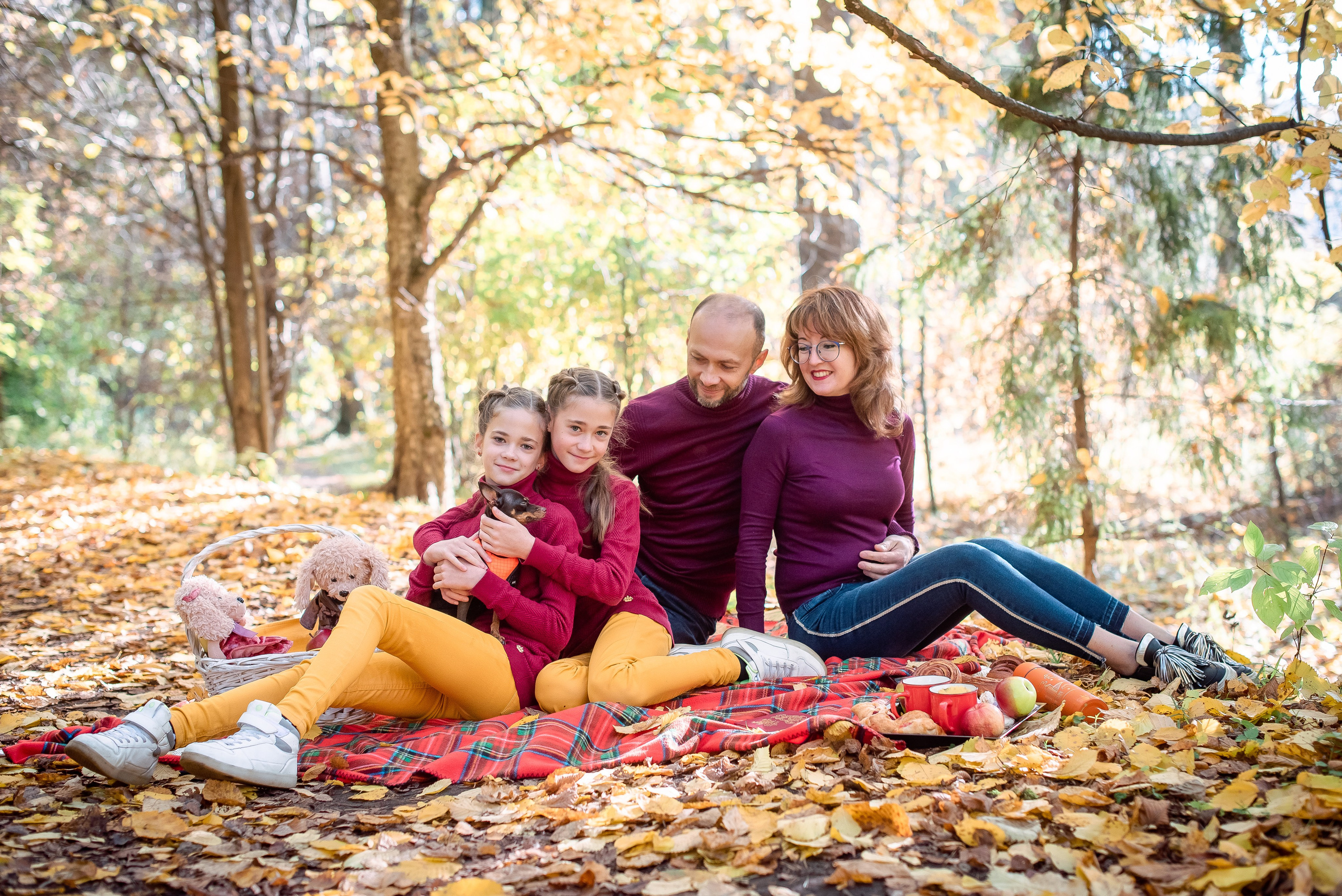 Осенняя прогулка семьи Андрея и Марины. Свадебный и семейный фотограф в Москве Юлия Винник