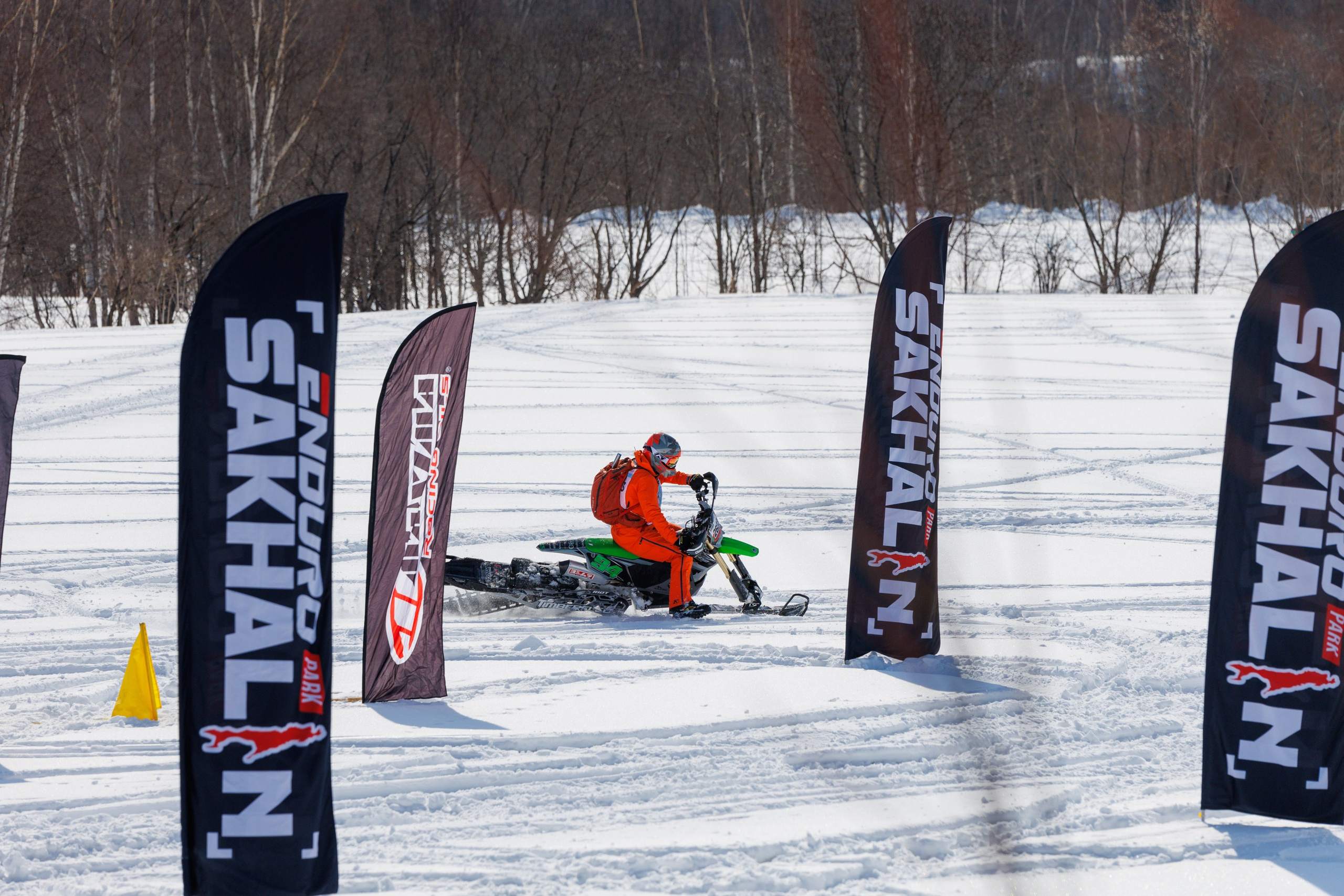 Чемпионат Экстрим Эндуро на сноубайках. Свадебный, семейный и репортажный фотограф в Южно-Сахалинске Артур Петросян