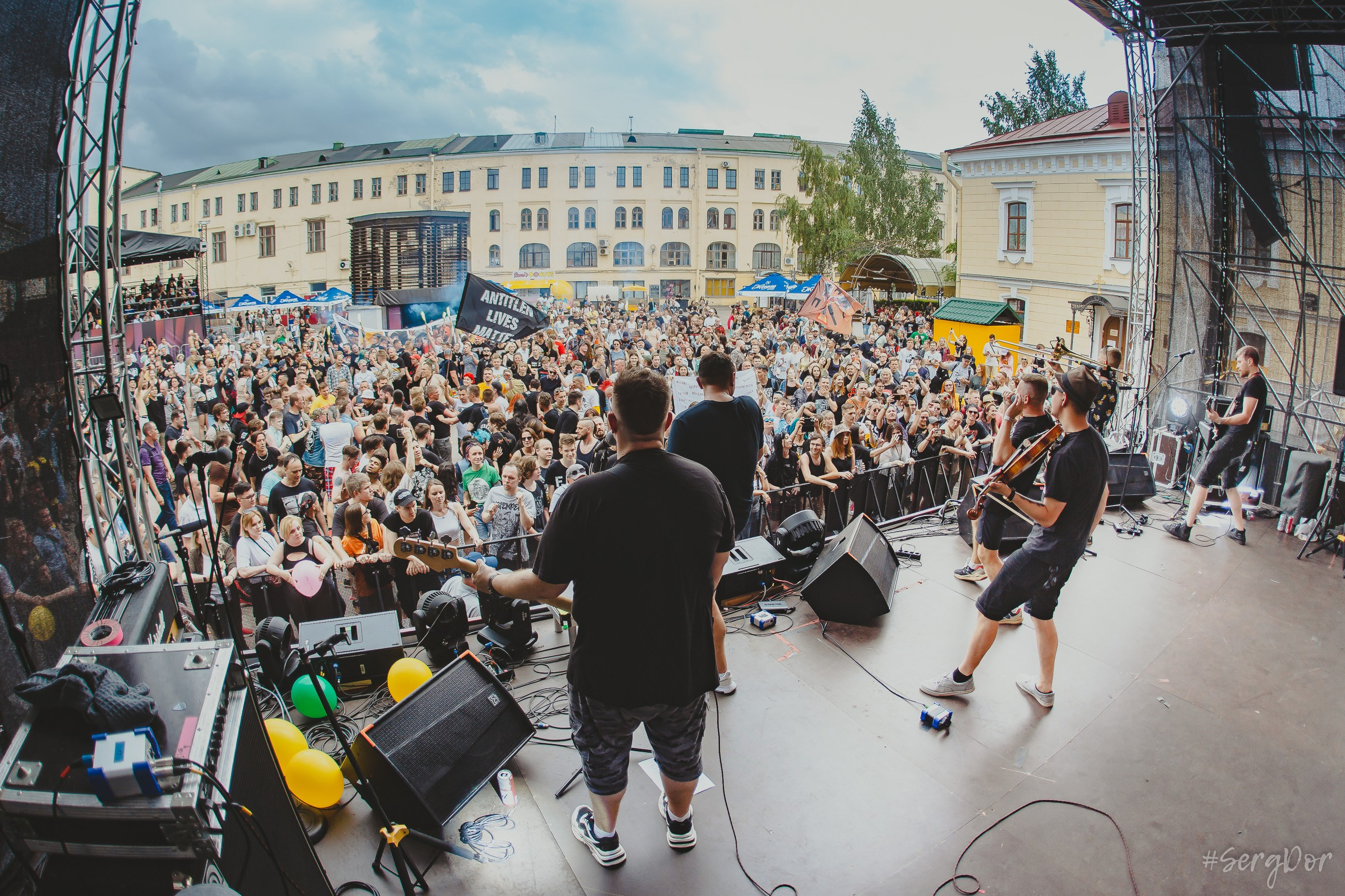 Включай Микрофон!, Панки в городе, антитлен, Двор Гостинки, Санкт-Петербург, 29.06.2024, SergDor, ПНХС, 29 июня 2024 года, #SergDor