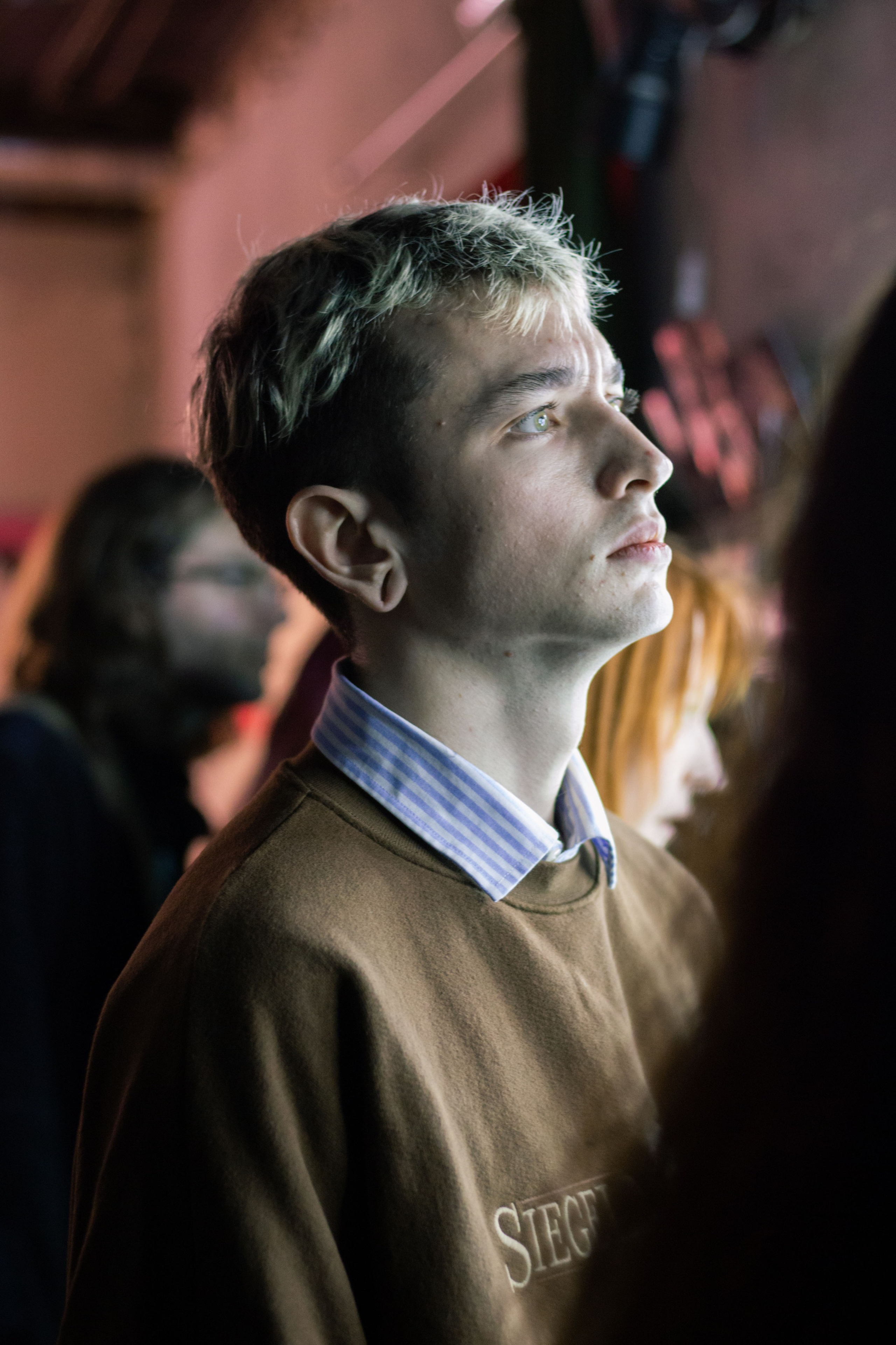 Бильярдная «Крученых» некрореализм. Юля Мурашова портретный и документальный фотограф