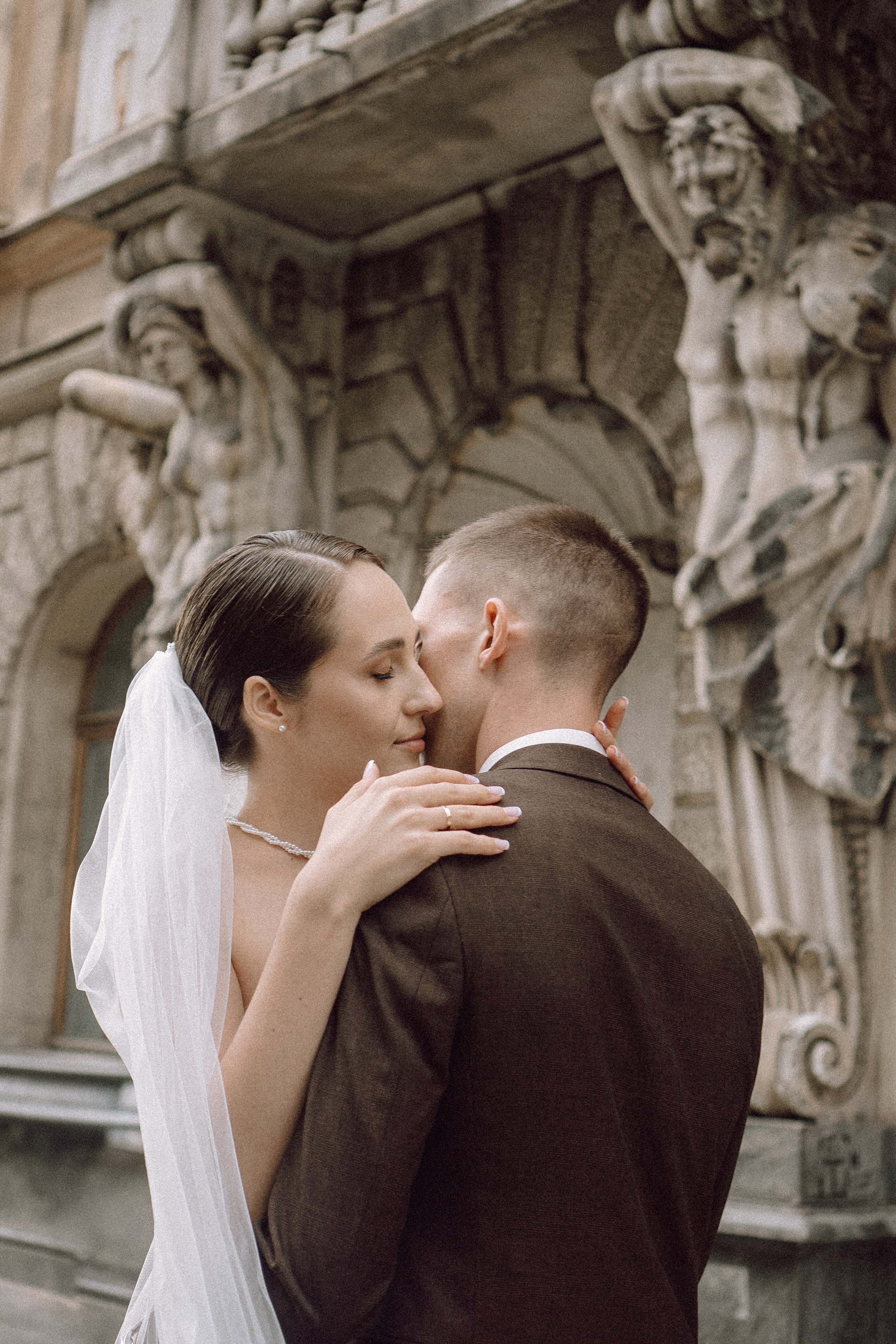 СВАДЕБНАЯ ПРОГУЛКА В САНТК-ПЕТЕРБУРГЕ (ИСАКИЕВСКИЙ СОБОР, ЗИМНЯЯ КАНАВКА, ЭРМИТАЖ И БОЛЬШАЯ МОРСКАЯ УЛИЦА). Профессиональный фотограф, Санкт-Петербург — Виктория Богомолова