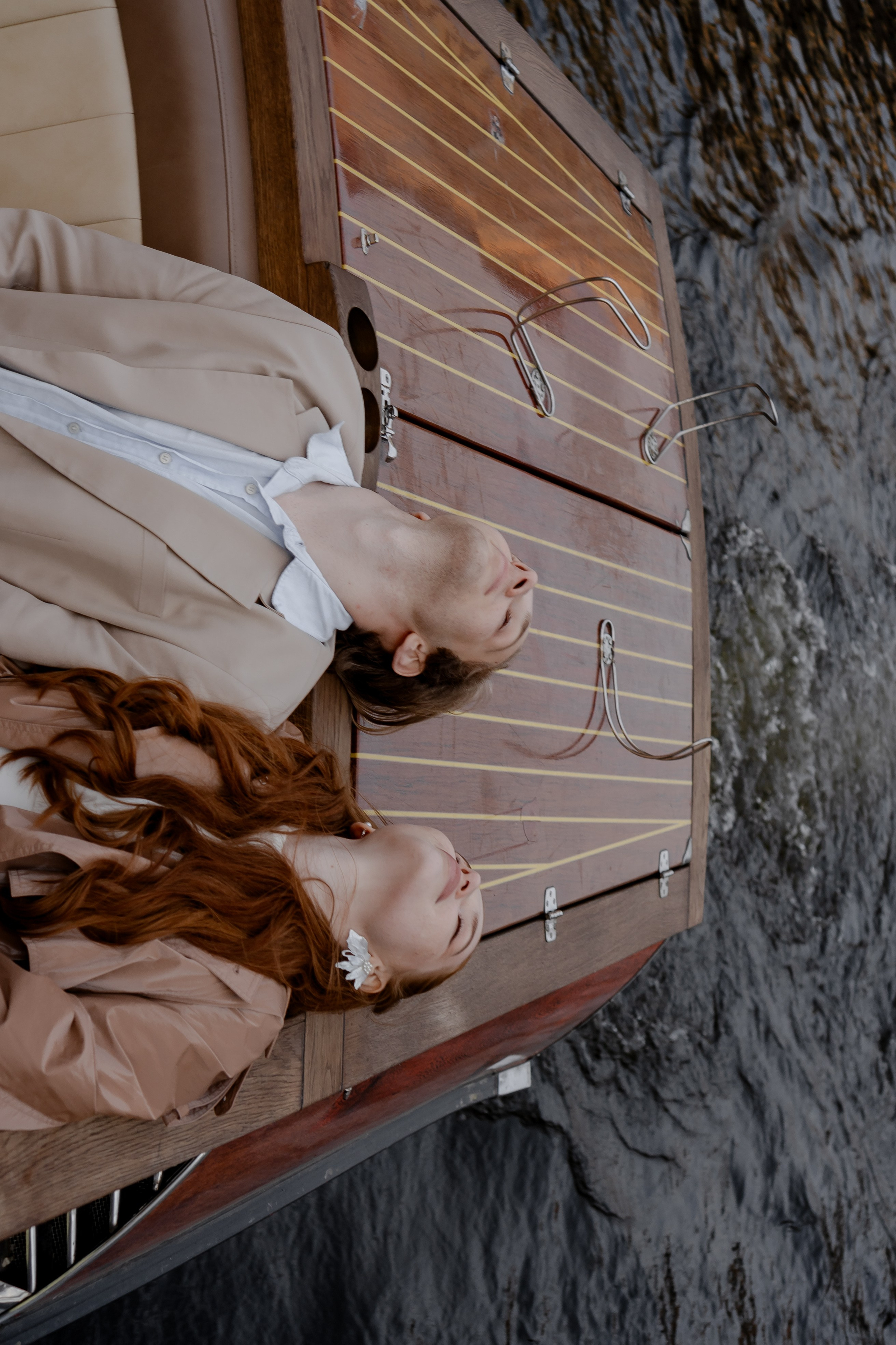 СВАДЕНБНАЯ СЬЕМКА НА КАТЕРЕ ПО КАНАЛАМ САНКТ-ПЕТЕРБУРГА И В АКВАТОРИИ НЕВЫ. Профессиональный фотограф, Санкт-Петербург — Виктория Богомолова