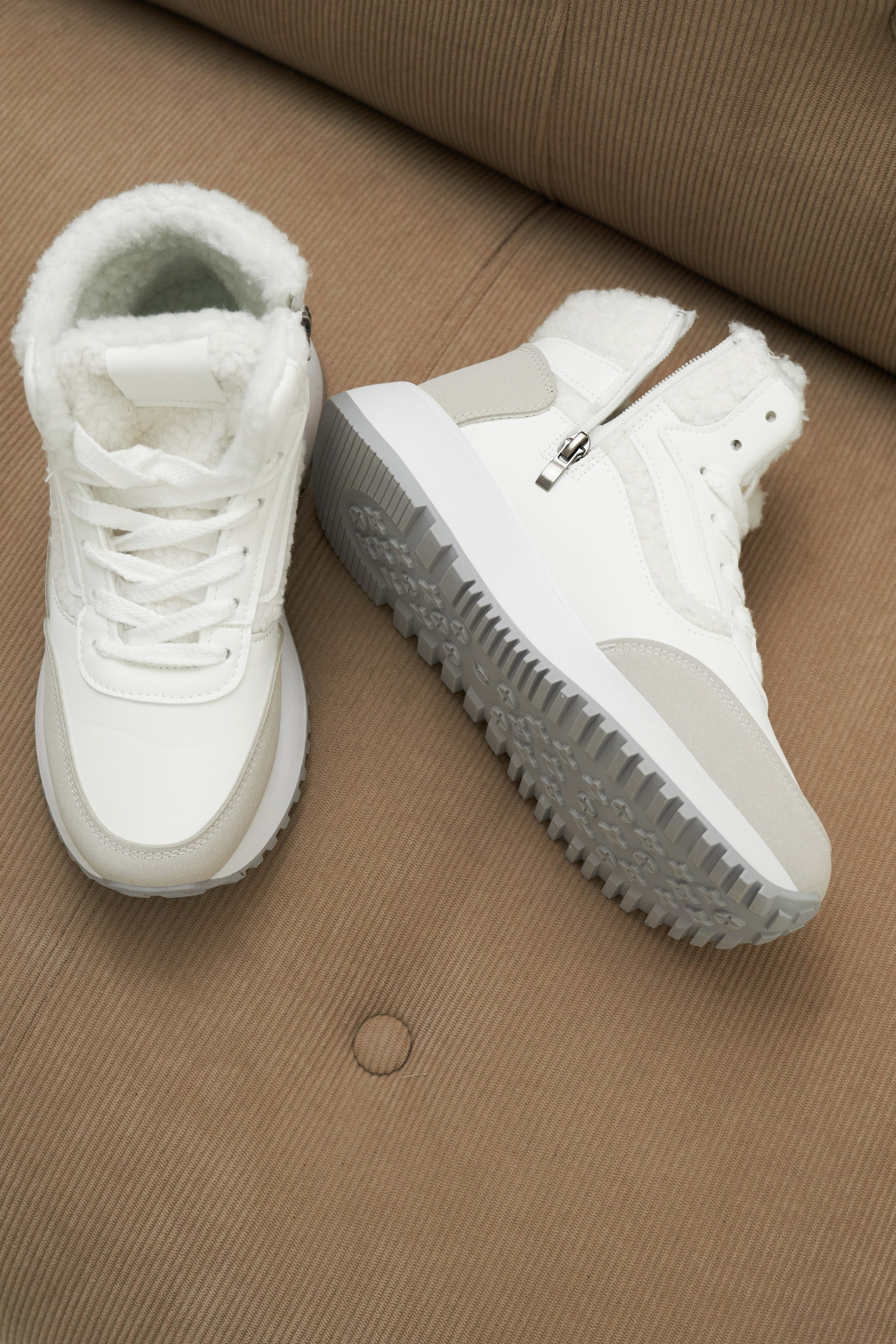 Обувь на модели + предметно. Фотограф Валерий Федяев | vallerzu