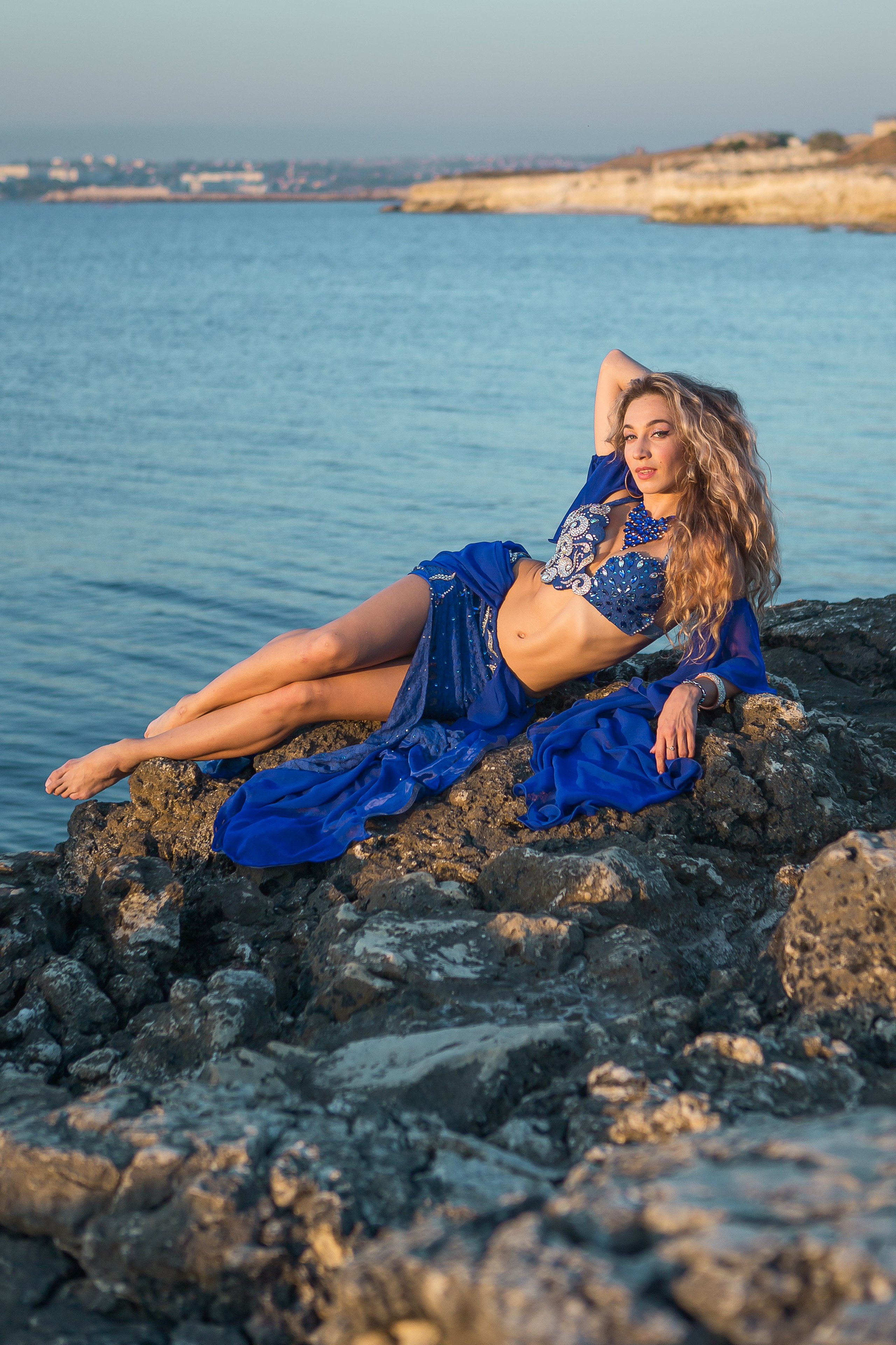 Восточные танцы на берегу Херсонеса. Фотограф в Севастополе и Крыму Антон Попков