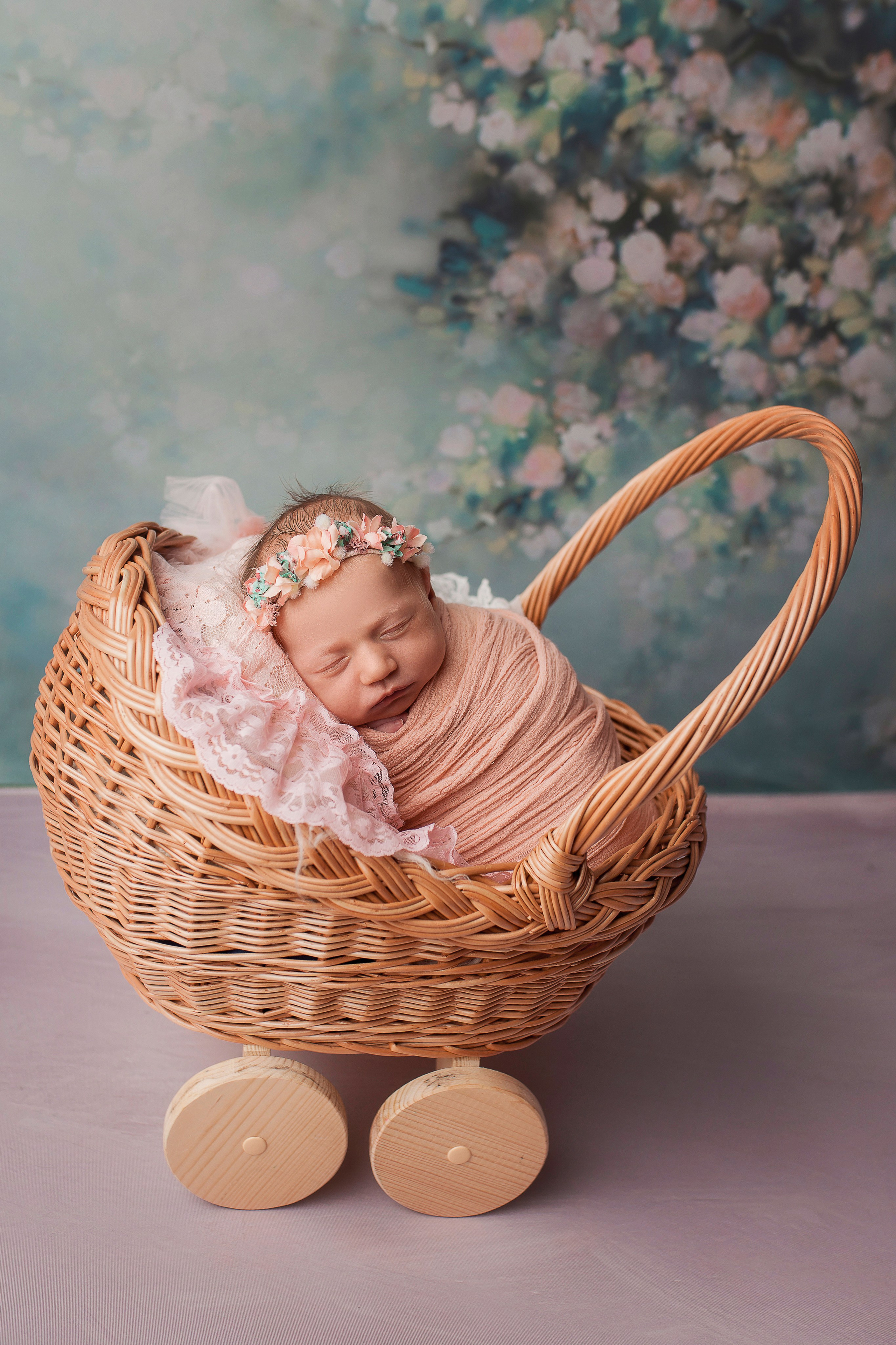 Алиса, 7 дней. Фотограф новорожденных в Новокузнецке Анна Горошникова