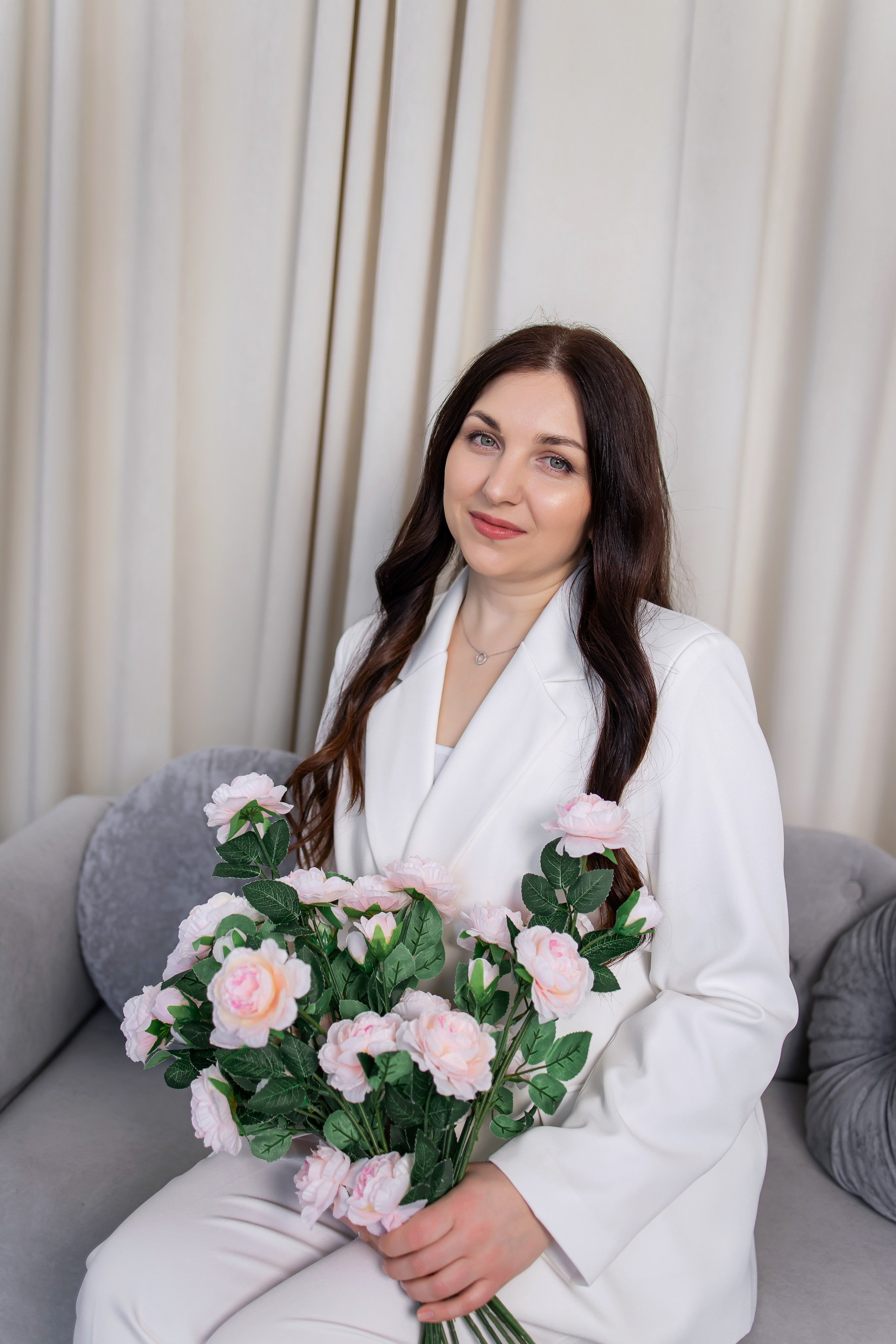 Ваши фотографии. Интерьерная фотостудия Background в Омске