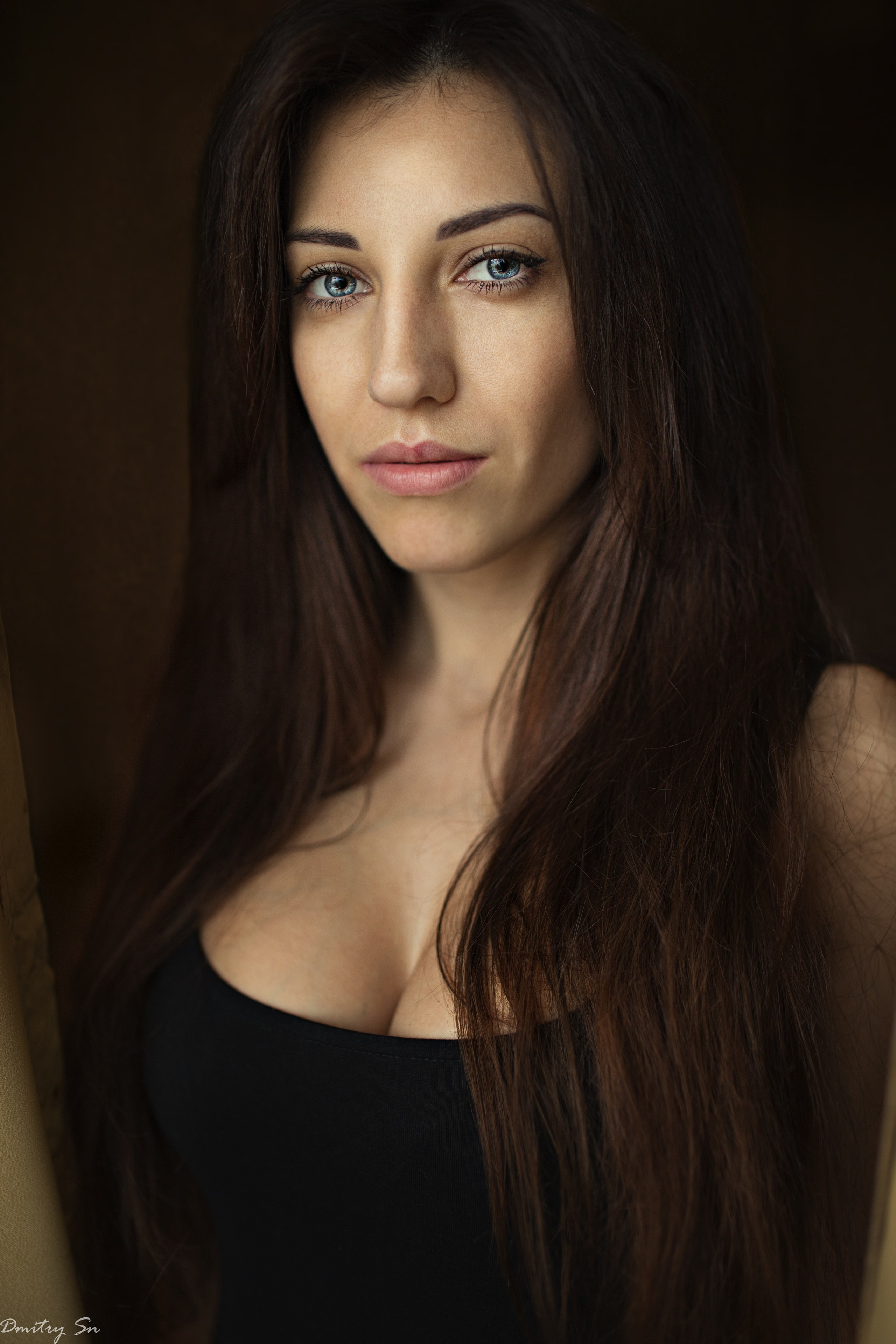 Портретная фотосессия у окна с Татьяной для «себя»