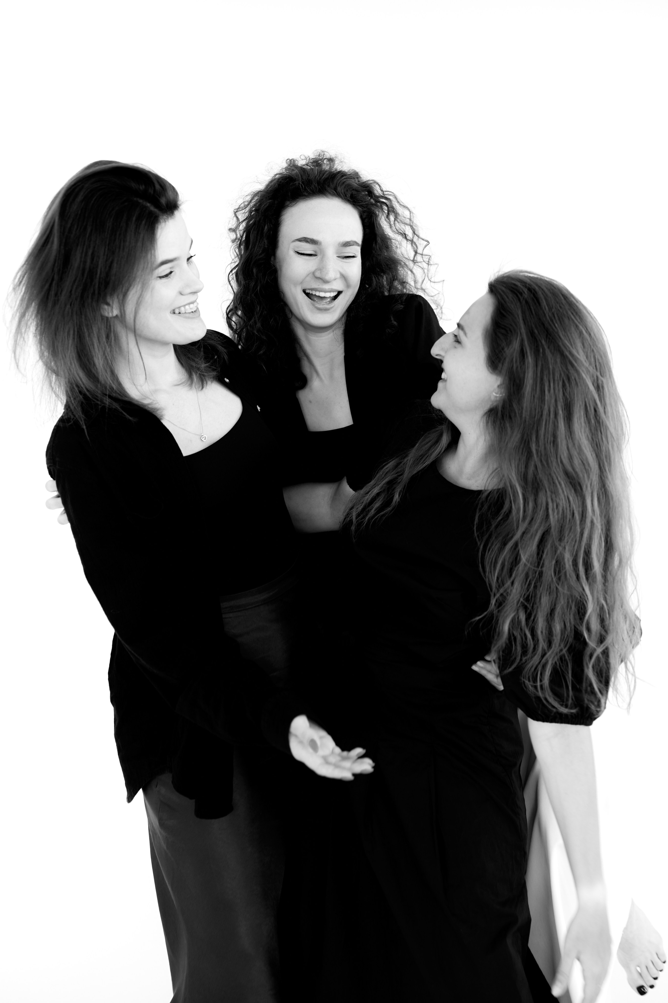 Дарья, Юлия и Валерия. Маргарита — фотограф и видеограф / Москва