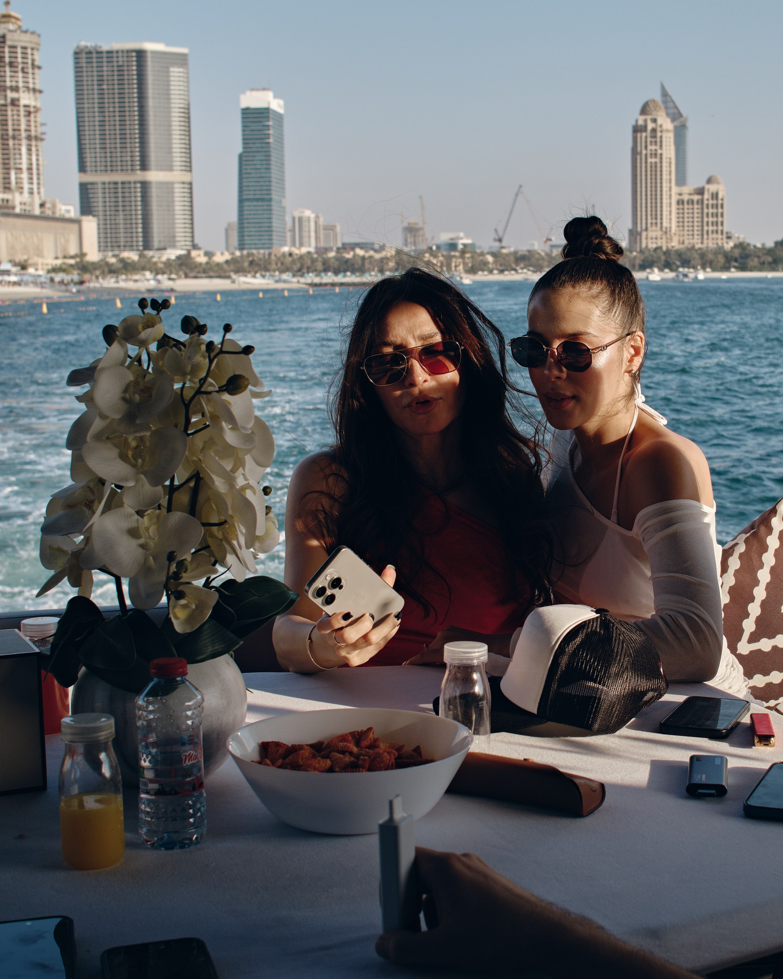 PAVEL DEREVYANKO. NOIZOMAX Художественный фотограф в Дубай