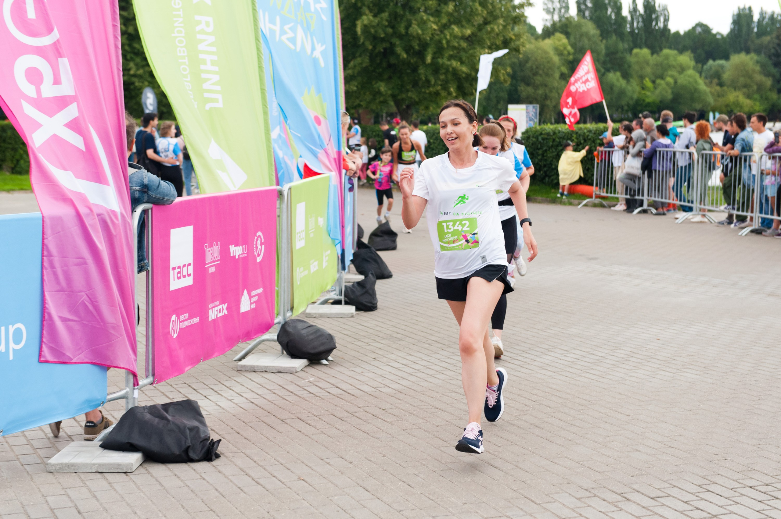 Корпоративное. Забег X5 Retail Group. Репортажный фотограф и видеограф Слава Думчев. Тимбилдинги, отчетники, корпоративы