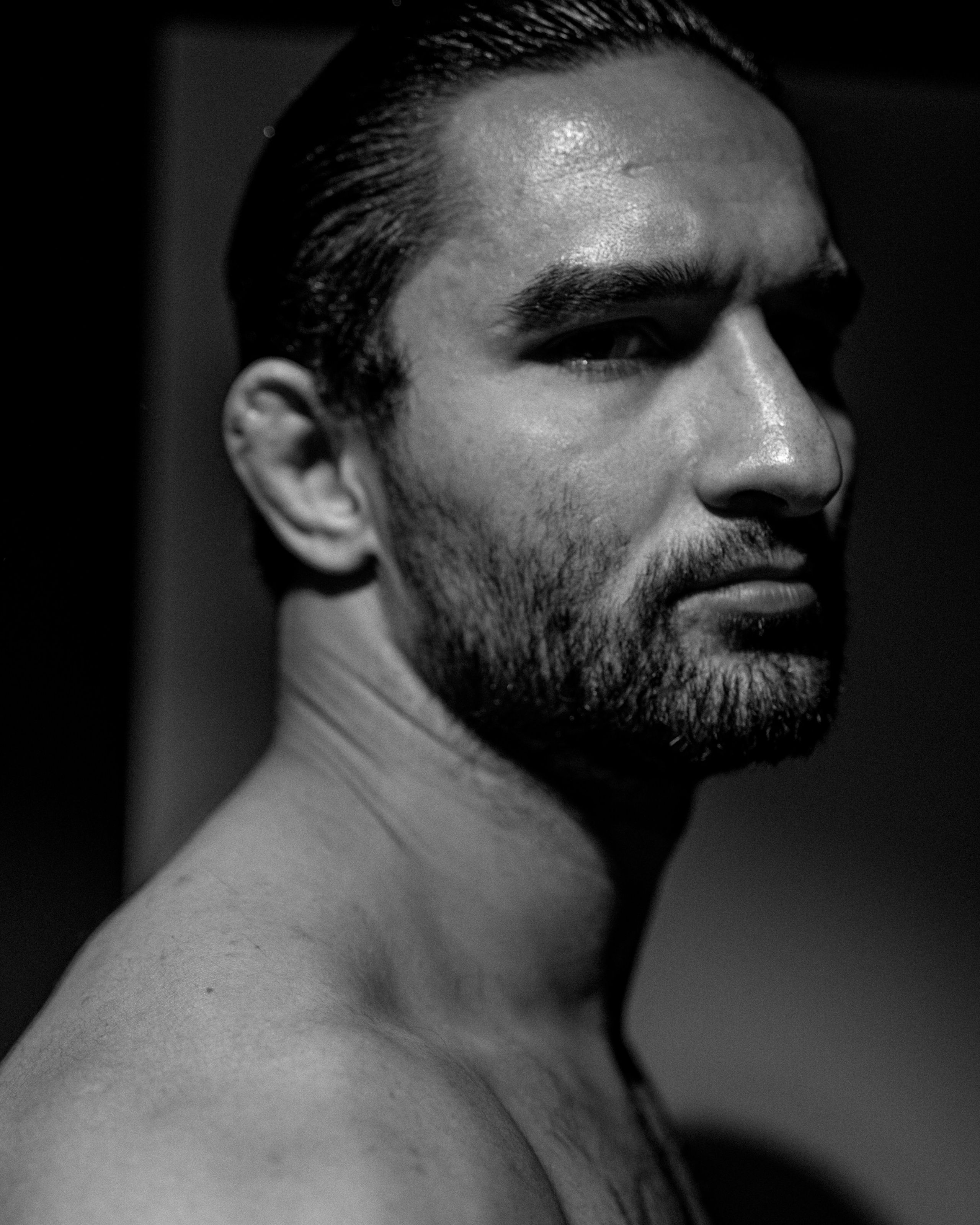 Мужской портрет. Диана — портретный фотограф. Снимаю по всему миру