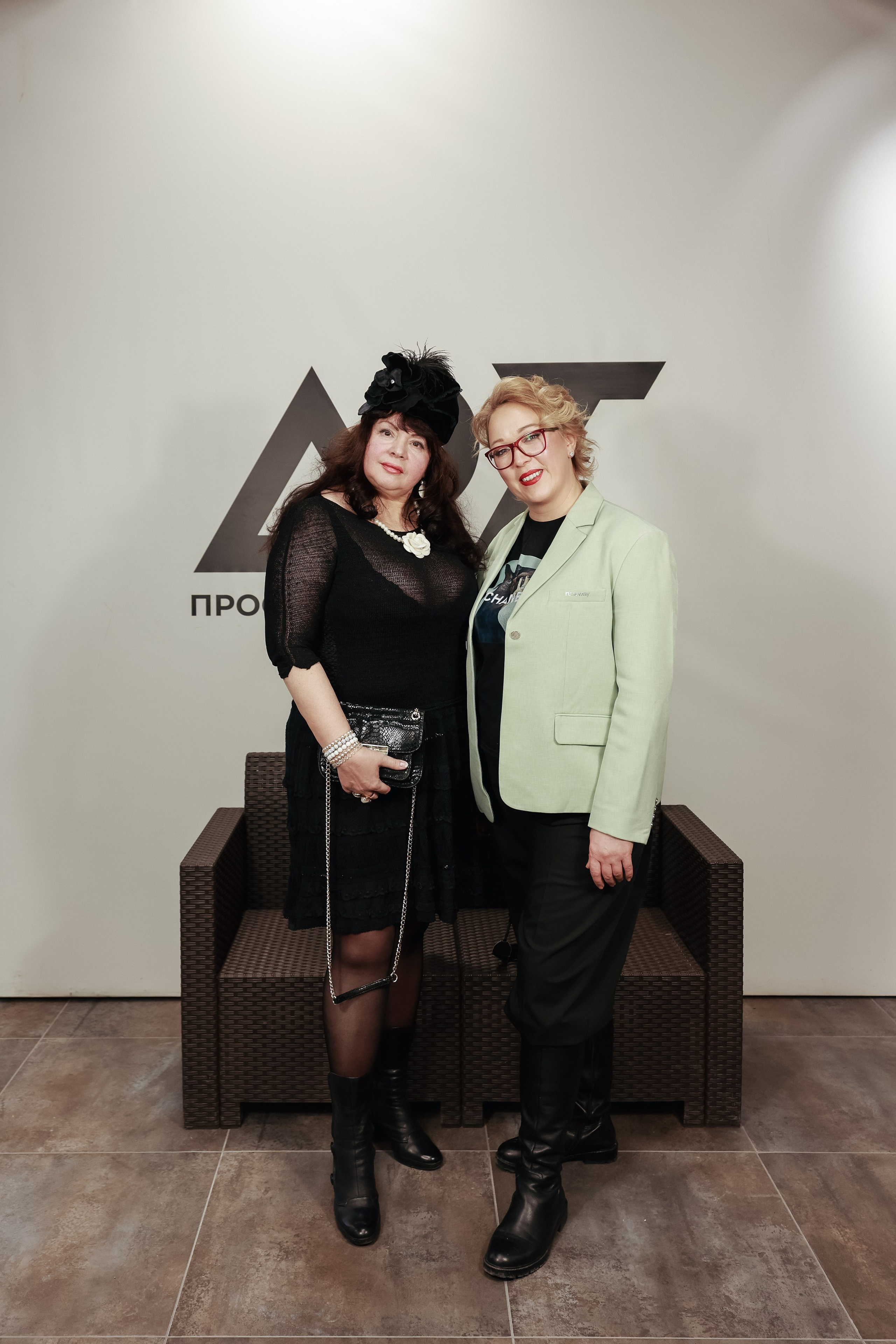 Репортажная фотосъёмка девятого Большого Женского Форума в Санкт-Петербурге. Профессиональный фотограф в Санкт-Петербурге Александр Волосенцев