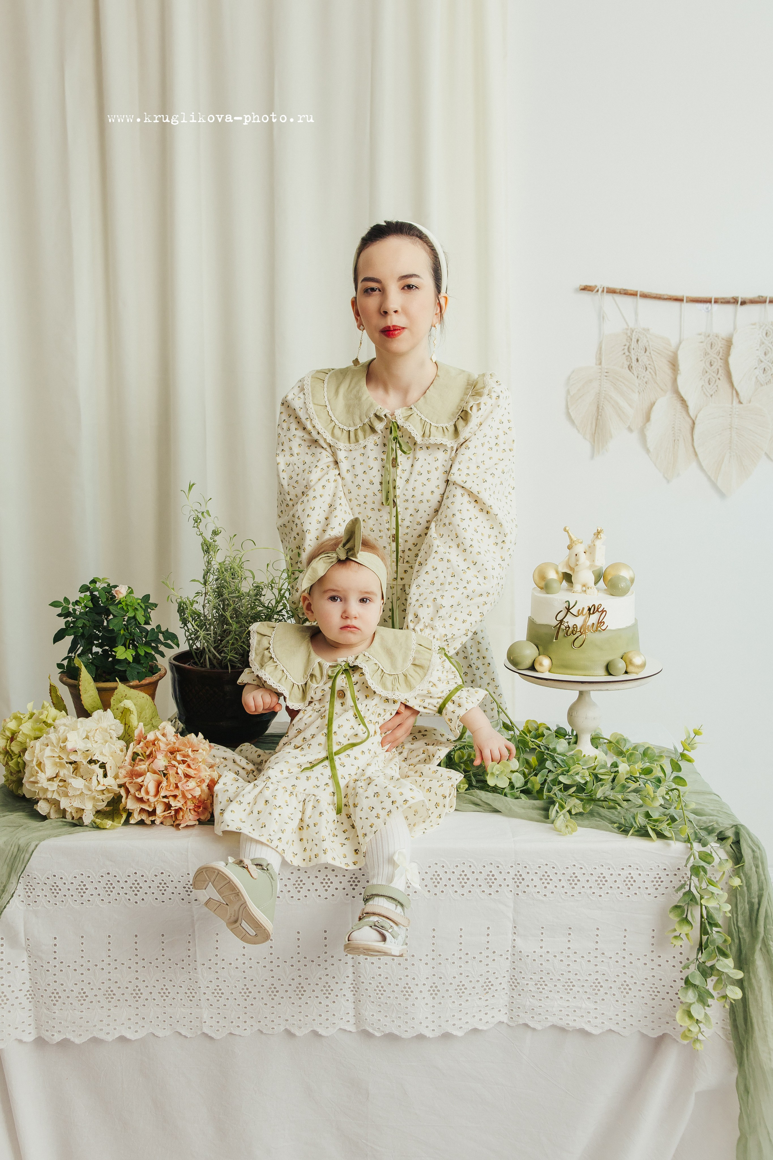Годик в студийных декорациях. Фотограф новорожденных и детский в Сергиевом Посаде Кругликова Юлия