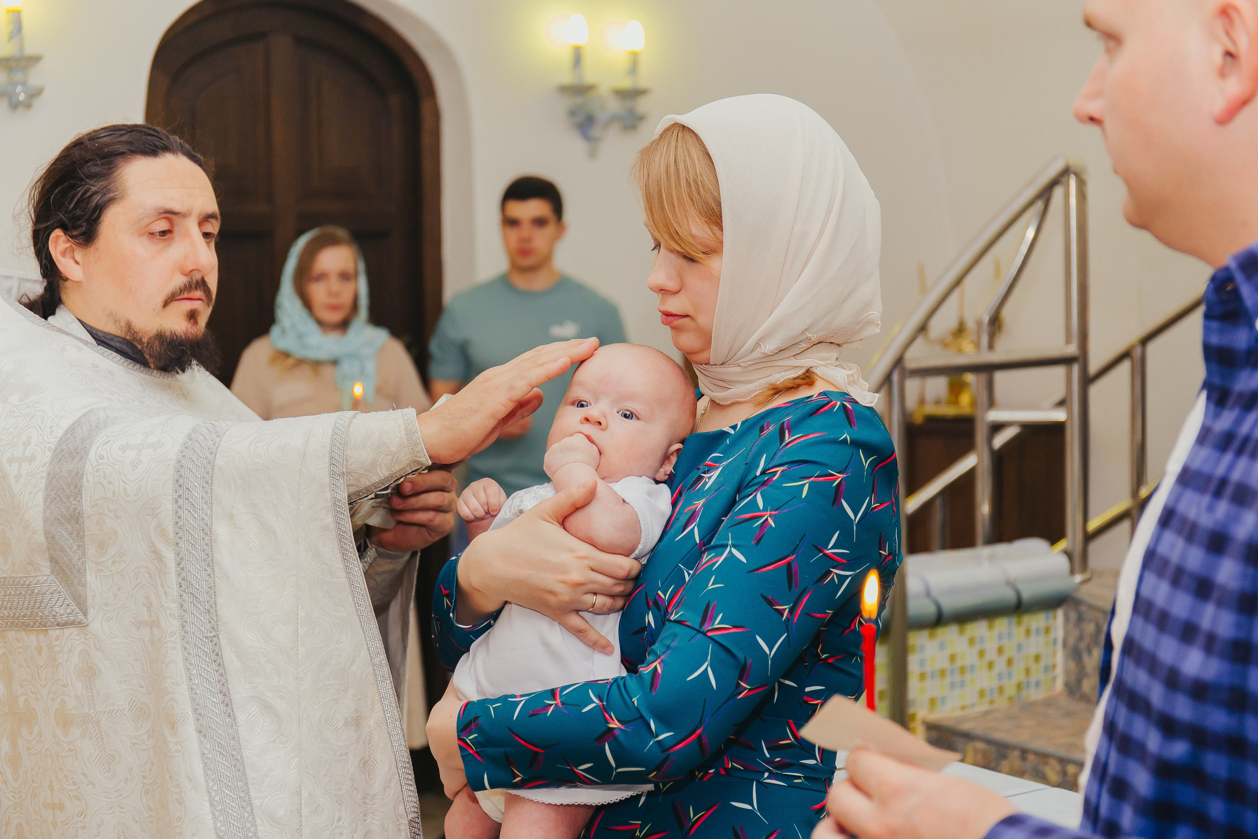 Крещение Михаила. Церковь Явления Пресвятой Богородицы. Фотограф новорожденных и детский в Сергиевом Посаде Кругликова Юлия