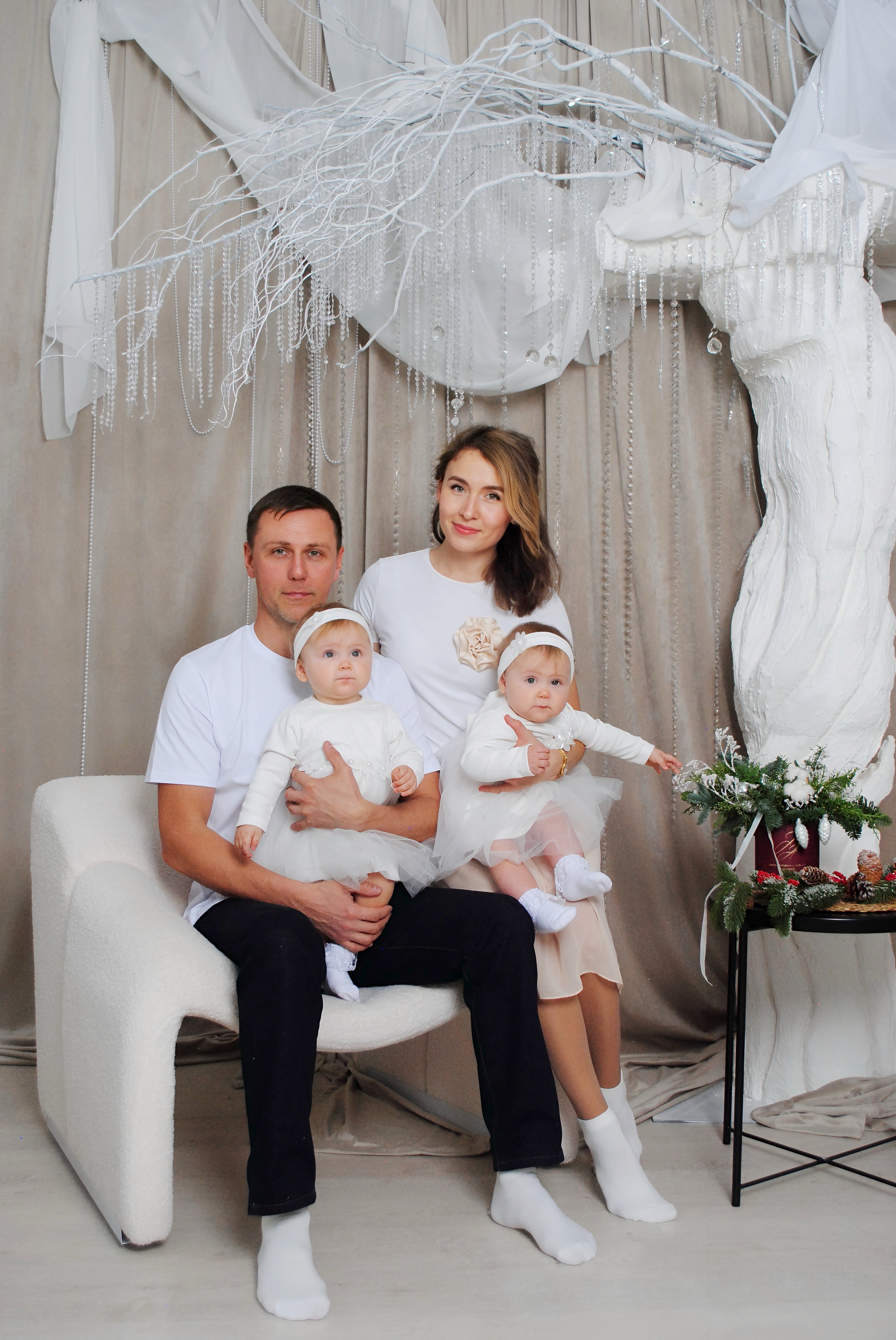 Мария и семья. Фотограф Мария Мусаелян