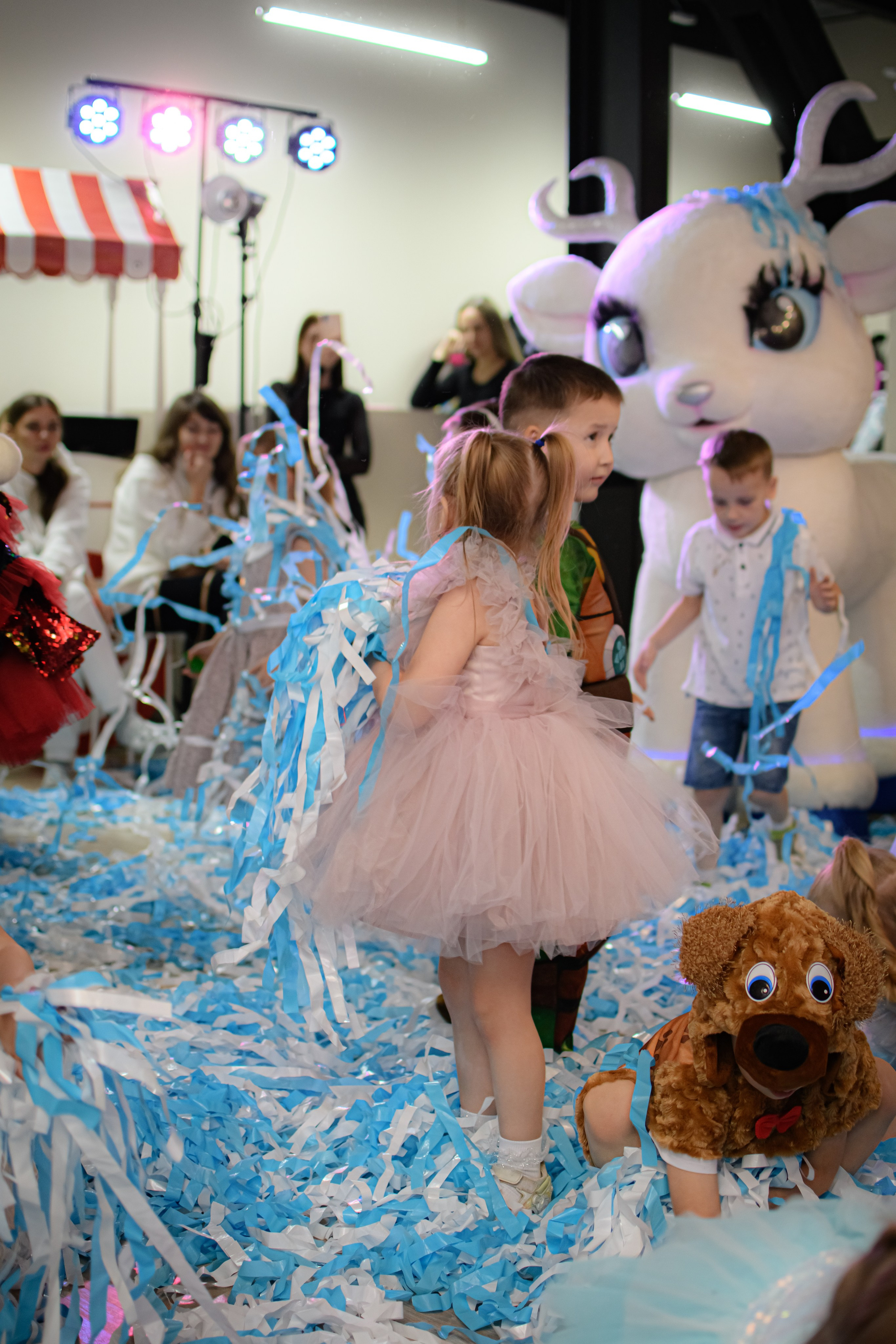 HAPPY NEW YEAR. Photokarish