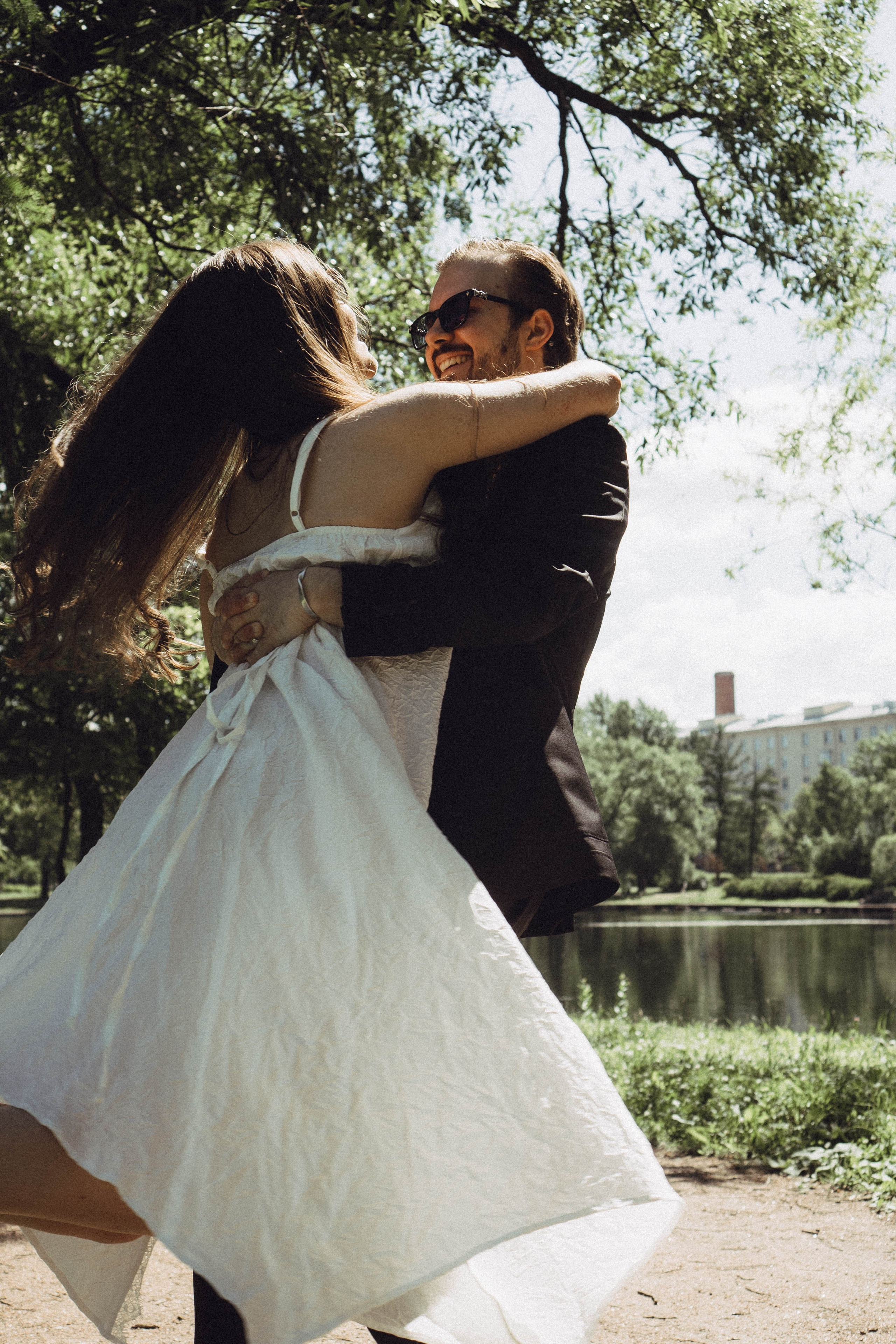 СВАДЕБНАЯ СЬЕМКА В ПАРКЕ ПОБЕДЫ И ПРОГУЛКА ПО МОСКОВСКОМУ ПРОСПЕКТУ. Профессиональный фотограф, Санкт-Петербург — Виктория Богомолова