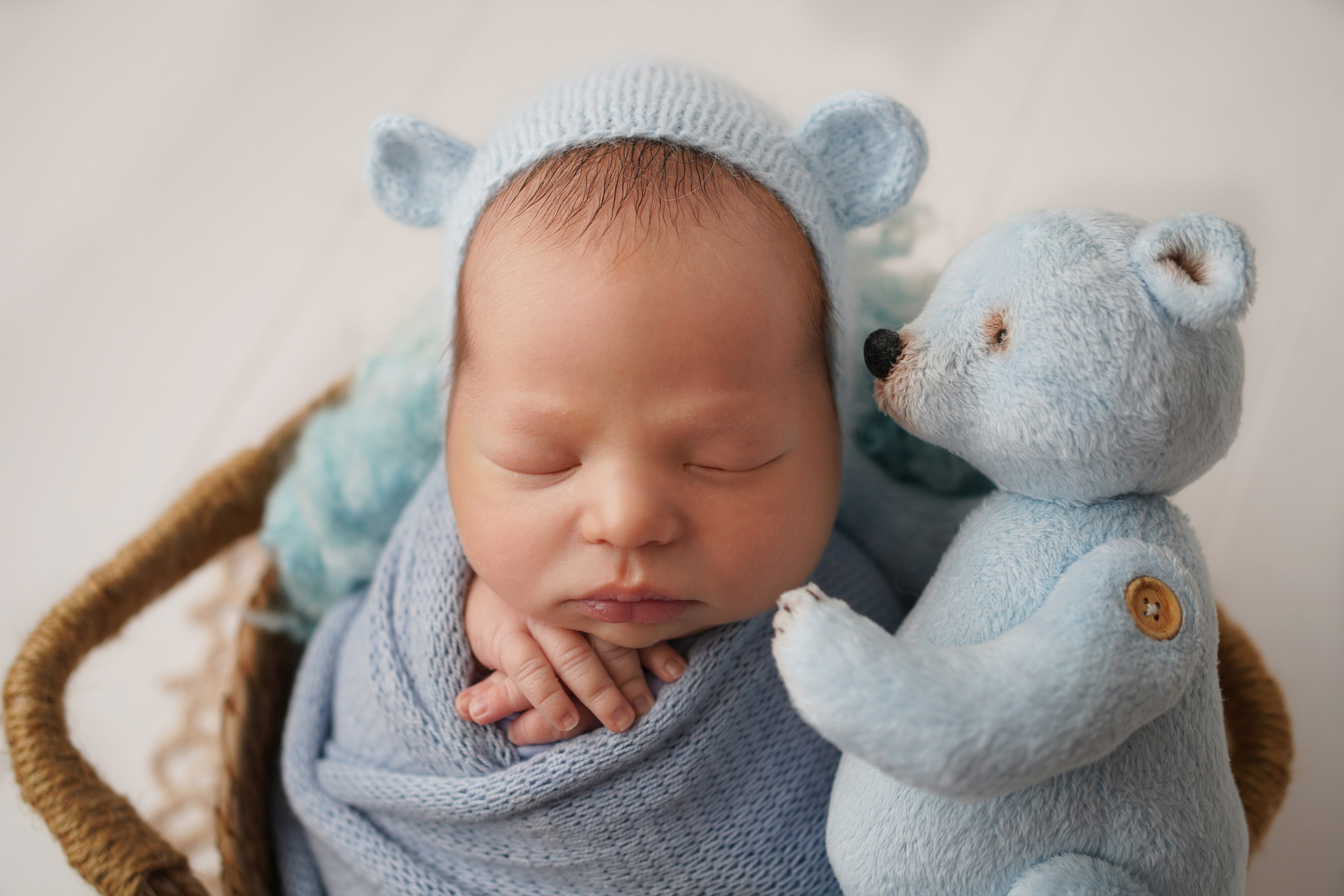 Детская фотосессия новорожденных мальчиков. Детский фотограф и фотограф новорожденных в Калининград Оксана Иваний