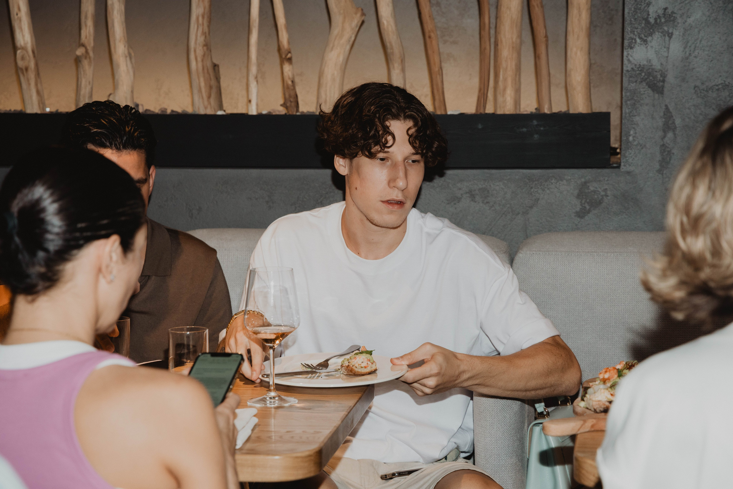 Репортажная съемка в ресторане — фото с гостями и атмосферой | Николай Завалишин. NICKZAVALISHIN — Визуал который продаёт