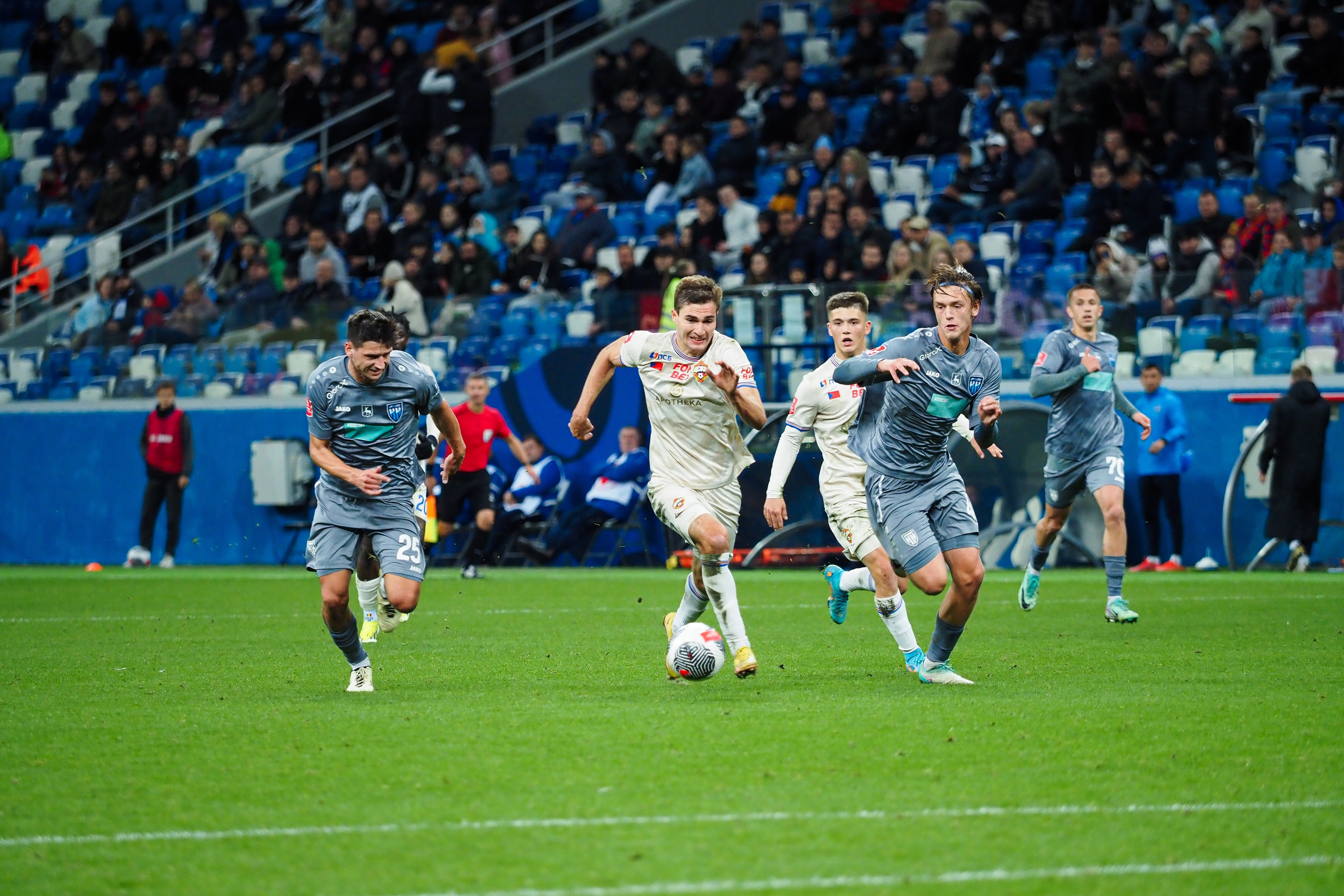 Футбол (РПЛ). Репортажный фотограф Алексей Козьмин