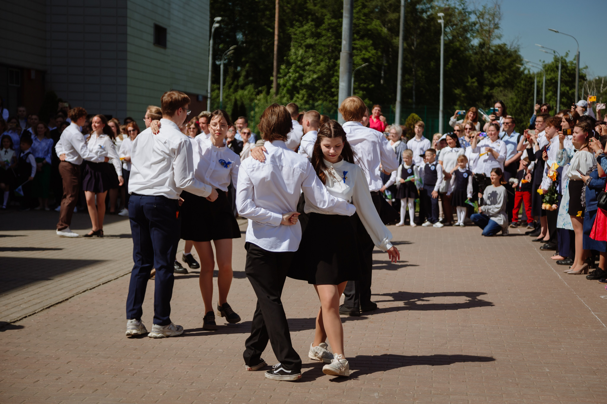 Последний звонок 2024 (2 часа фотосъемки). Профессиональный фотограф Надежда Антонова