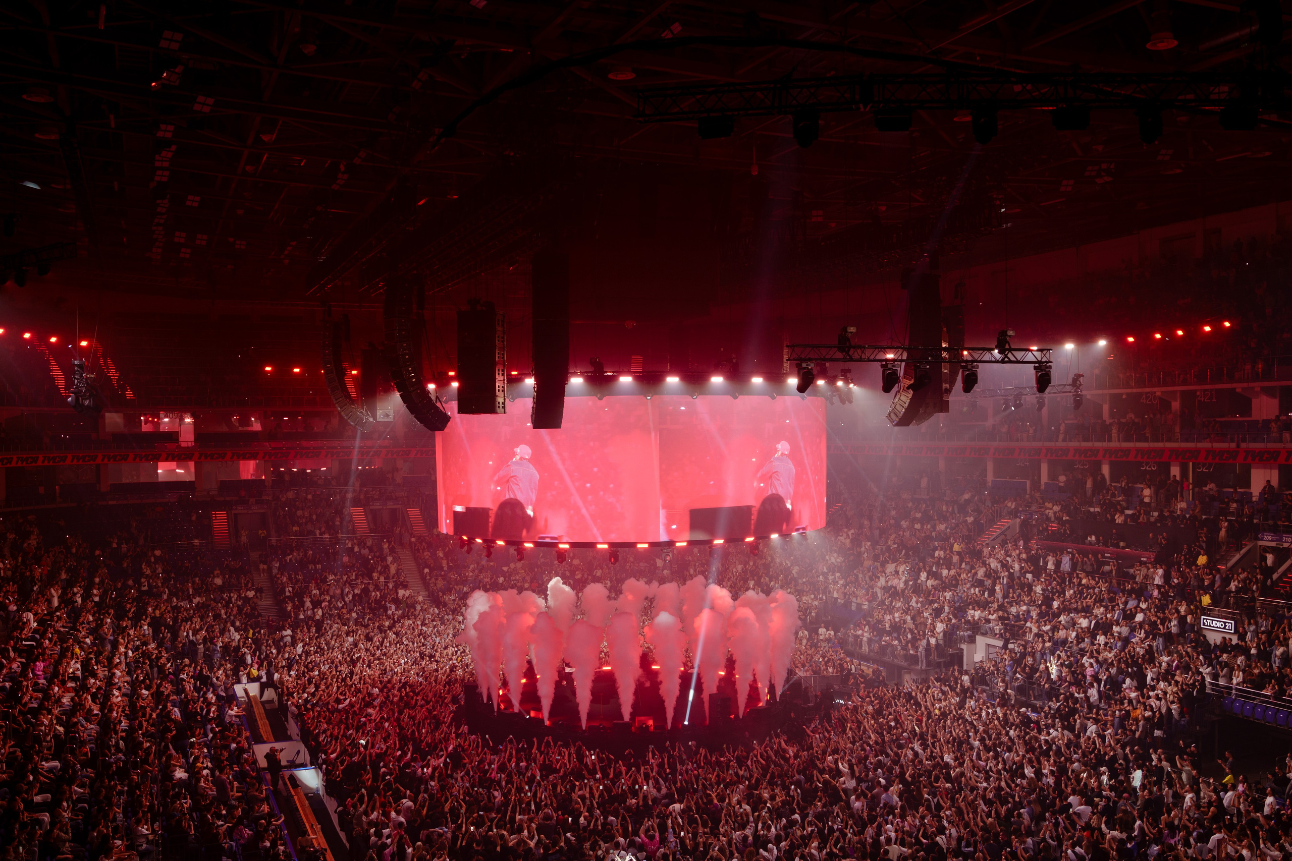 Фотограф на концерте TYGA в Москве. Репортажный фотограф Москва Сергей Дружинин