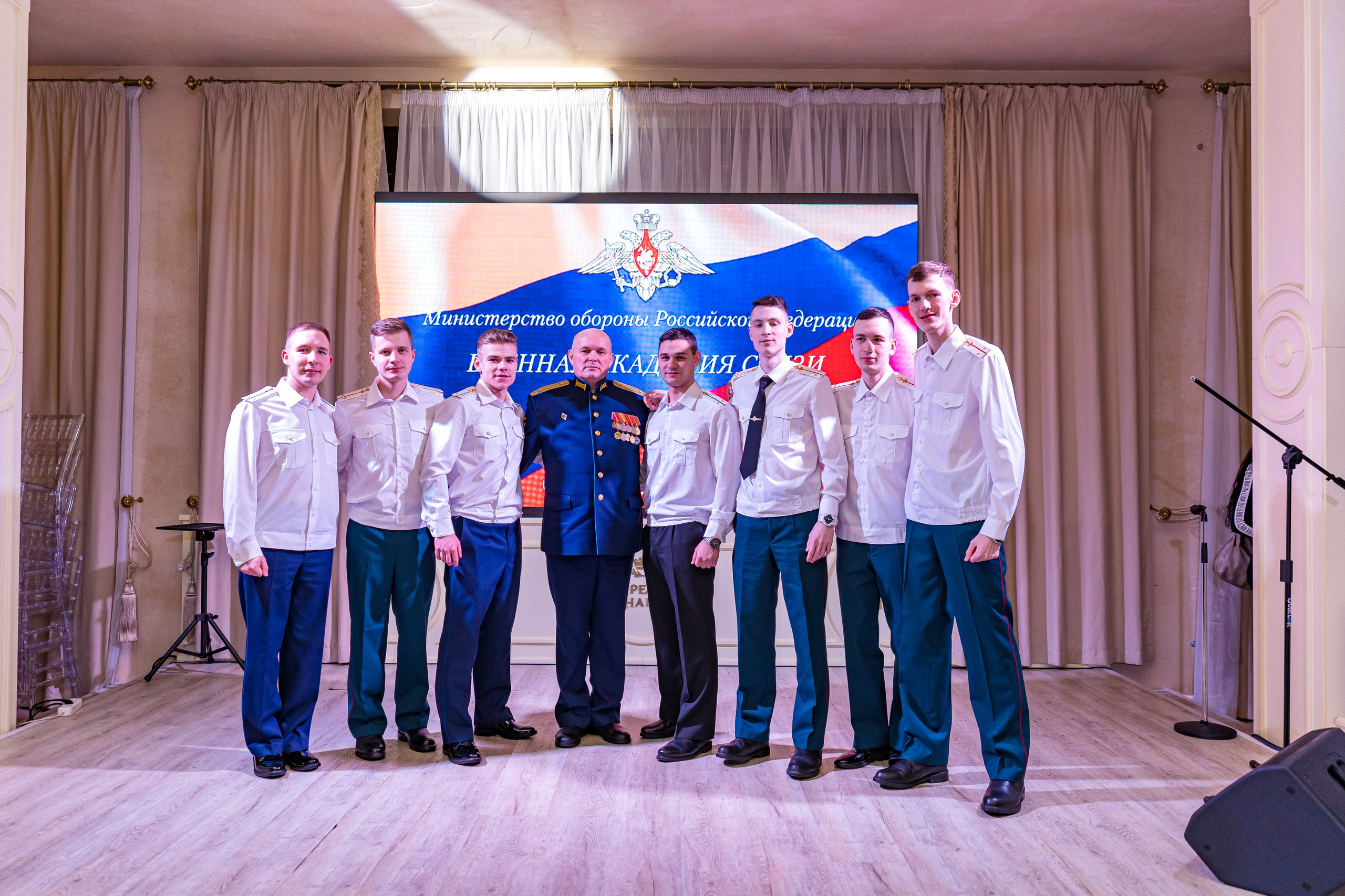 Фотосъемка выпуска военной академии и вручение дипломов