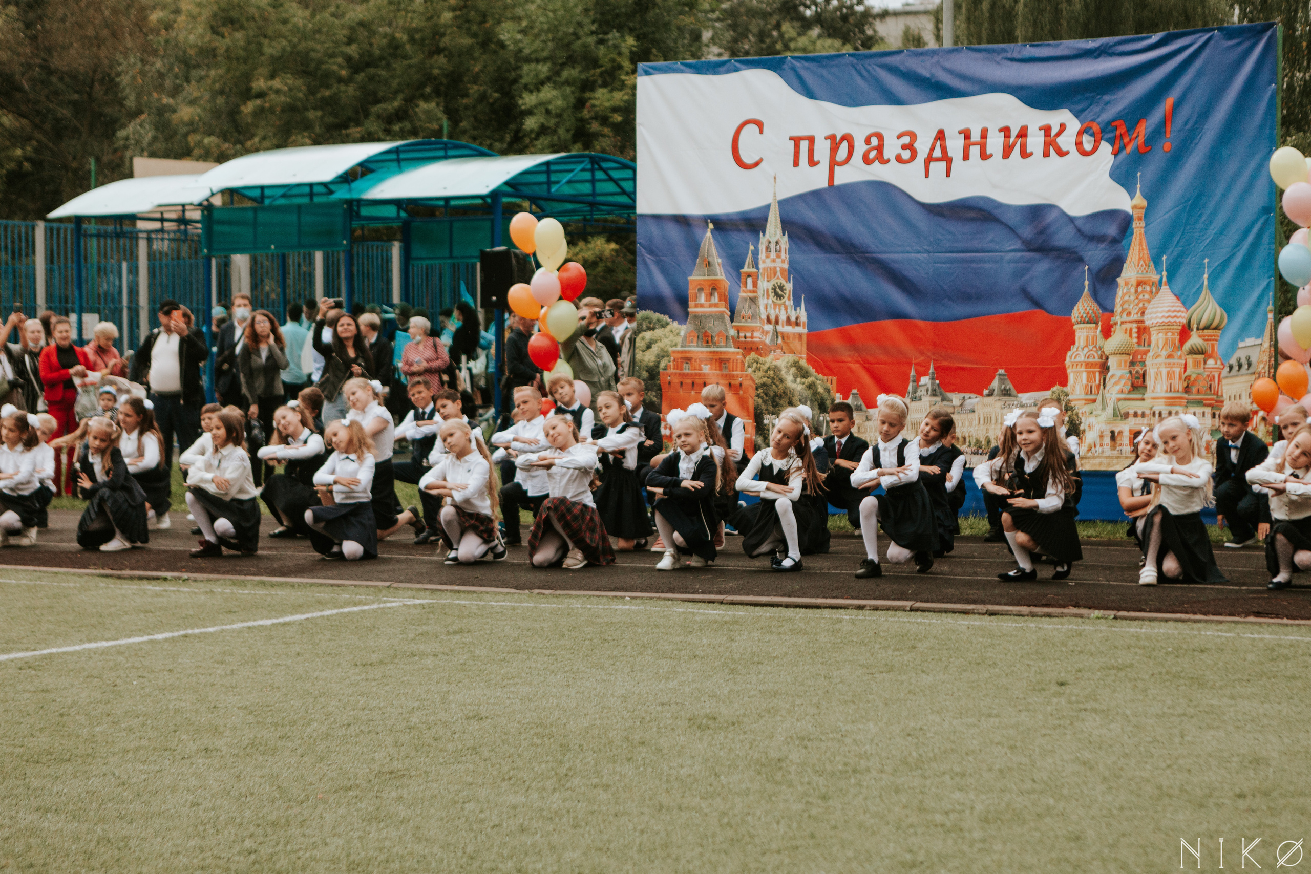 1 сентября в школе № 1158. Фотограф Николь Фолиянц