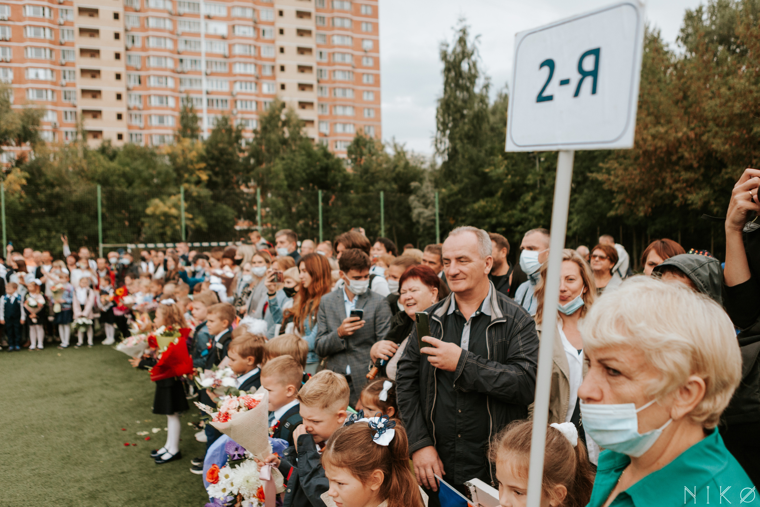 1 сентября в школе № 1158. Фотограф Николь Фолиянц