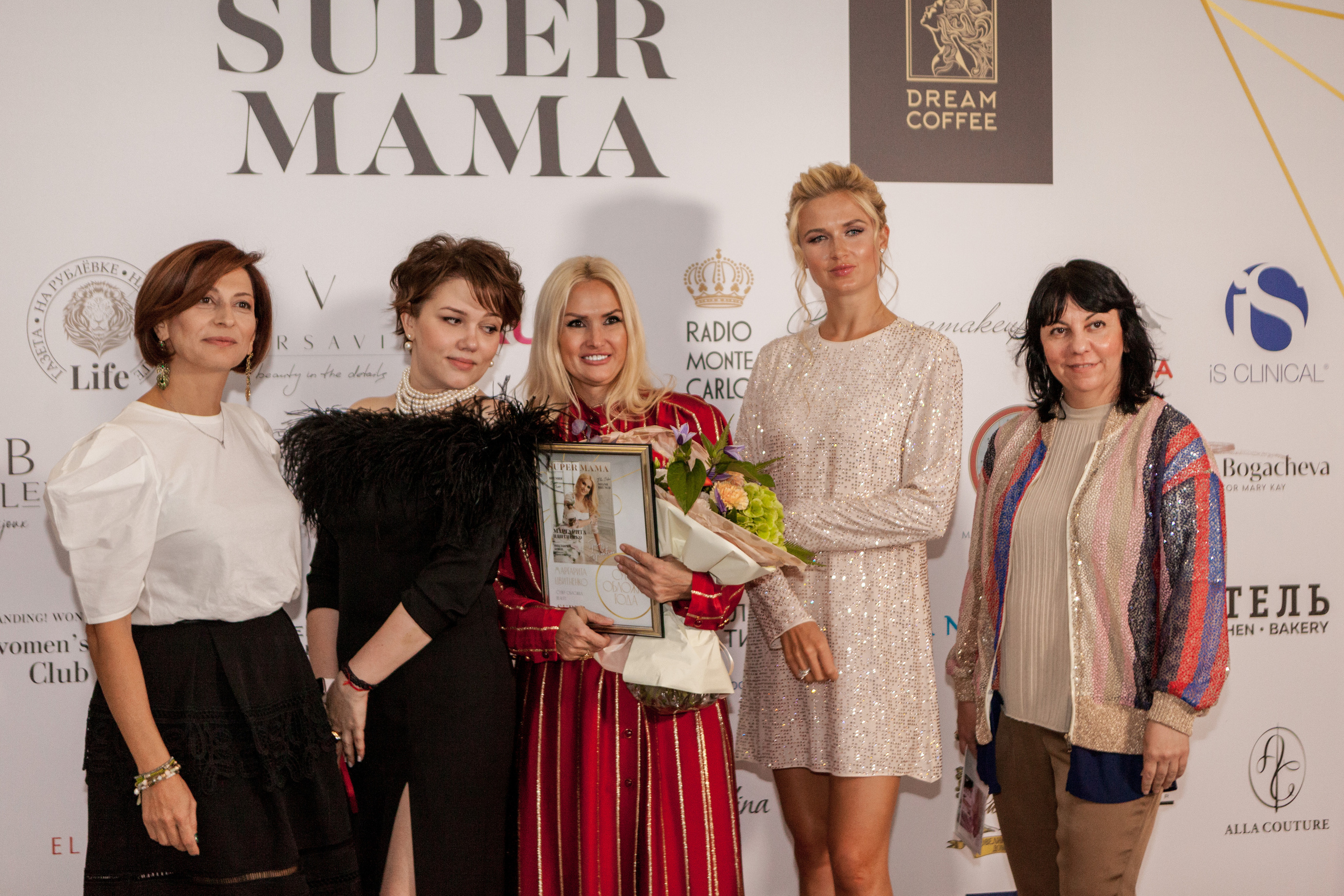 Supermama. Фотограф Николь Фолиянц