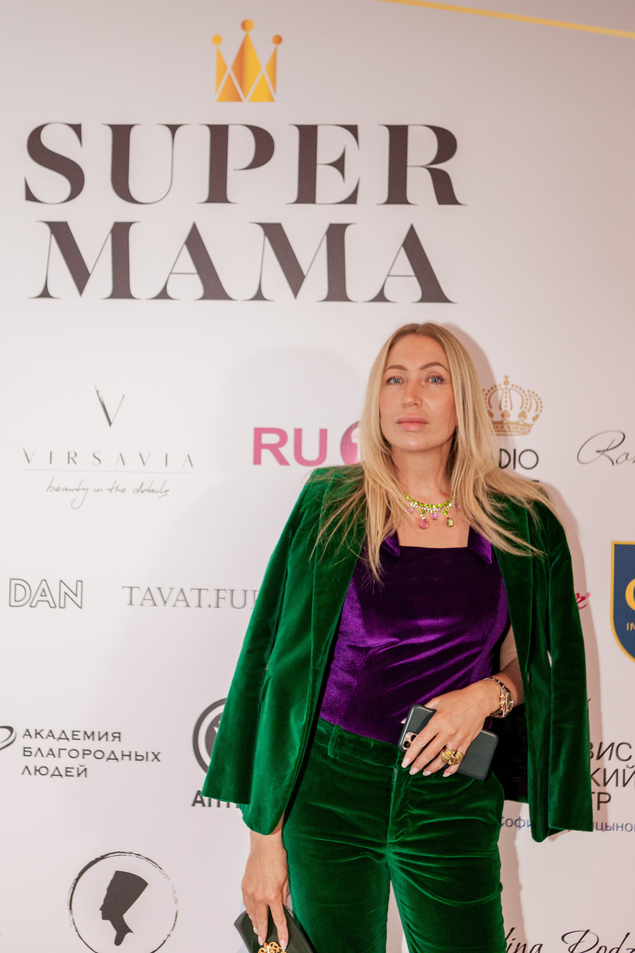 Supermama. Фотограф Николь Фолиянц