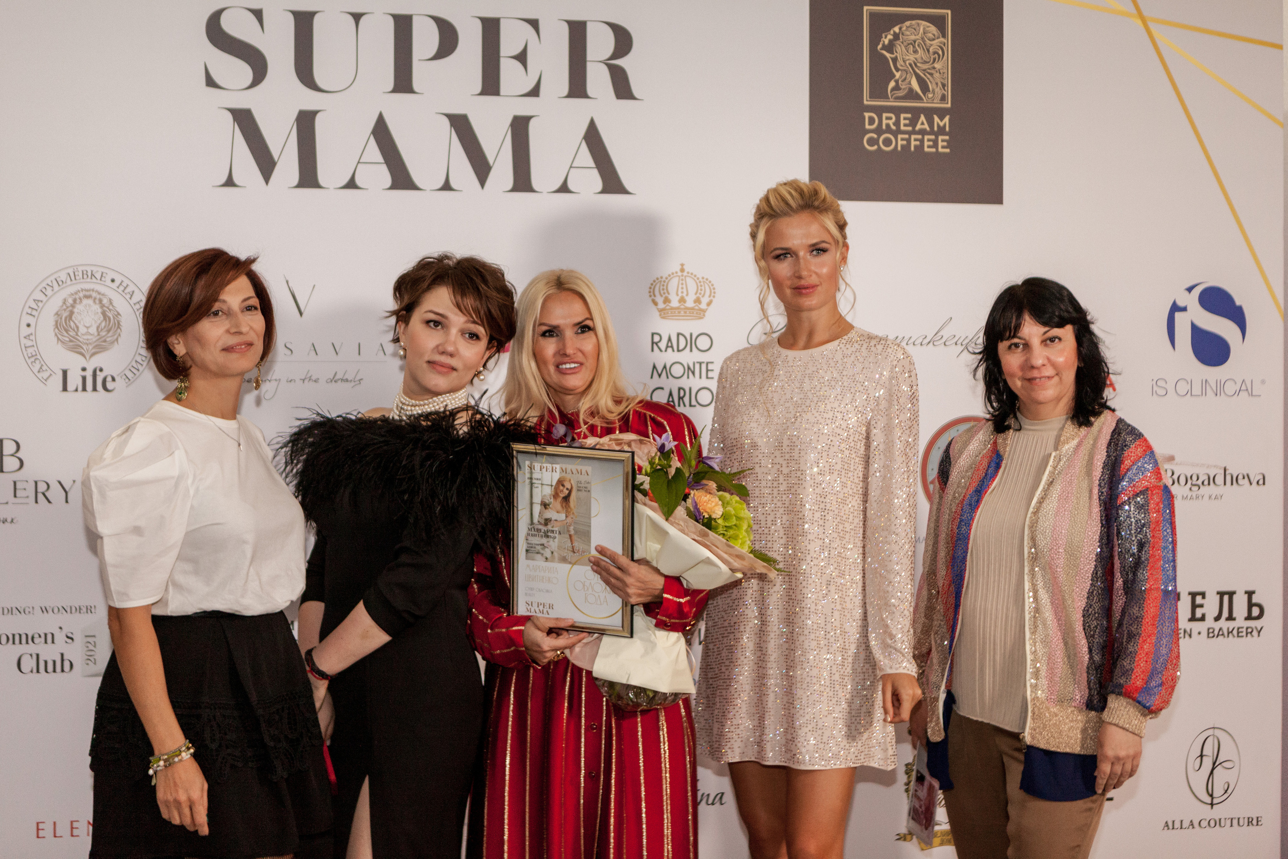 Supermama. Фотограф Николь Фолиянц